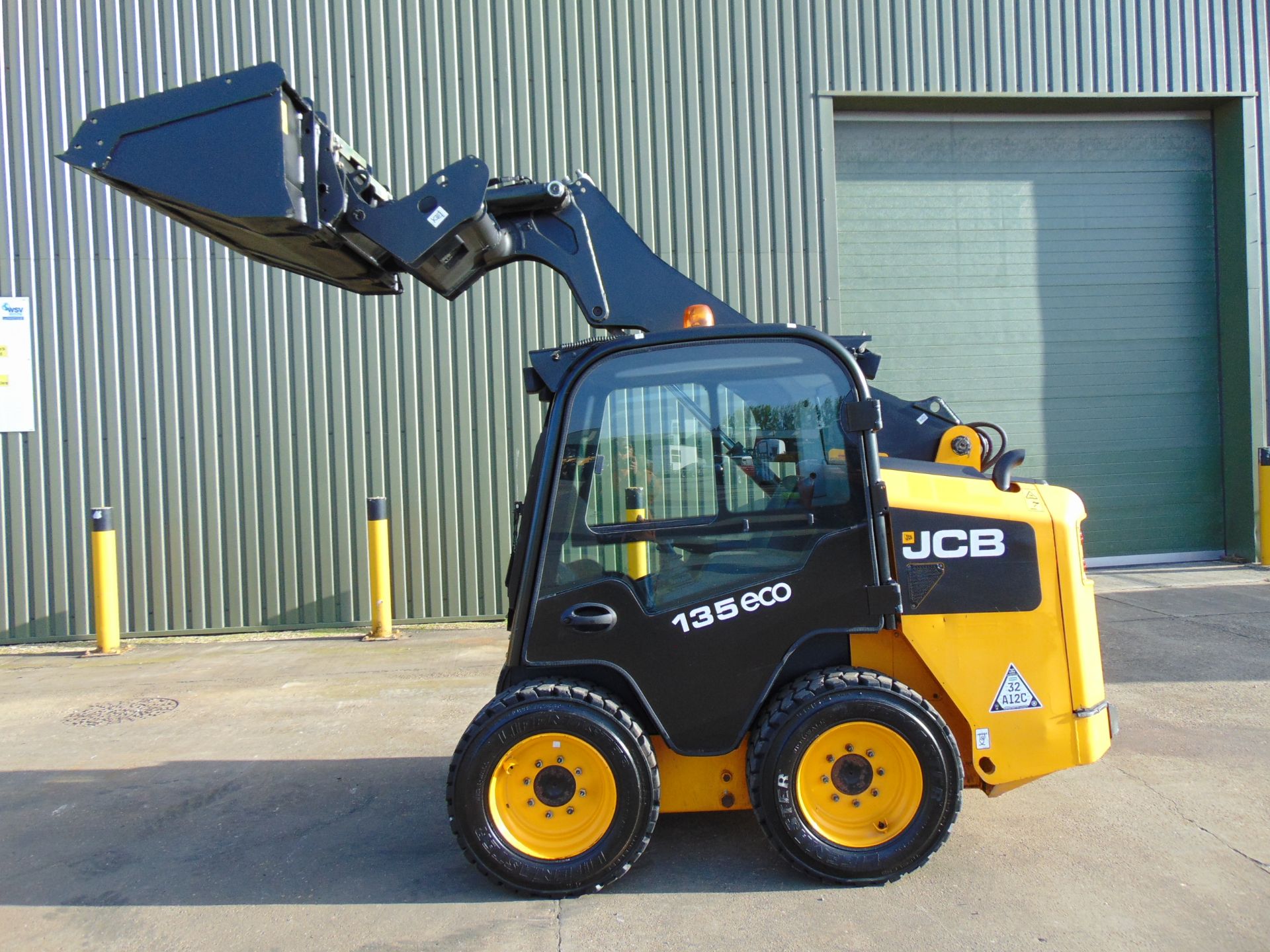 2014 JCB 135 ECO T4 Skid Steer Loader ONLY 218 HOURS! - Image 11 of 25