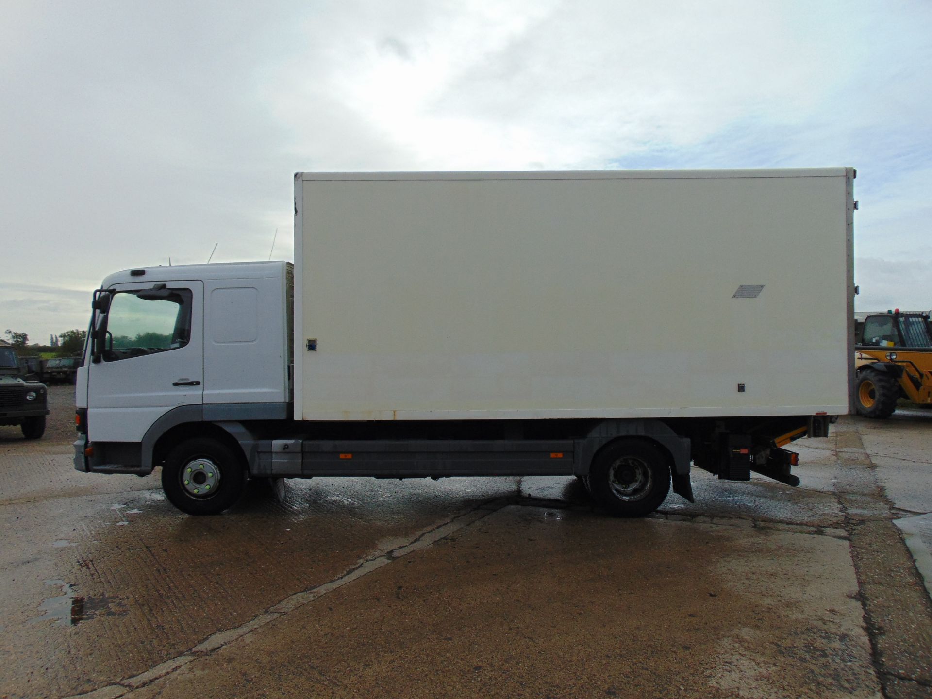 2001 Mercedes Benz Atego 1018 Box Truck C/W Tail Lift - Image 4 of 21