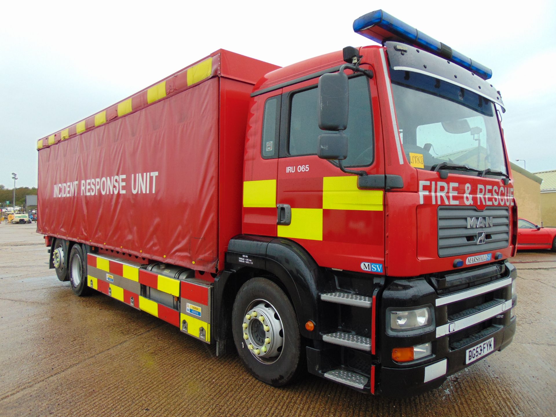 2004 MAN TG-A 6x2 Rear Steer Incident Support Unit