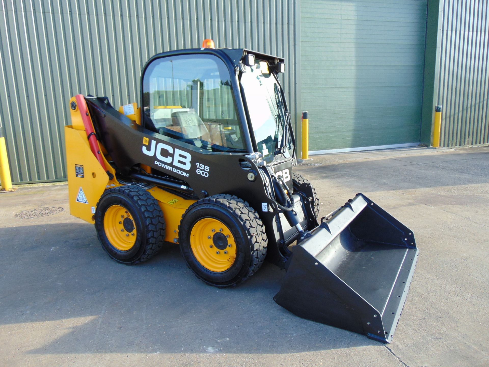 2014 JCB 135 ECO T4 Skid Steer Loader ONLY 218 HOURS! - Image 5 of 25