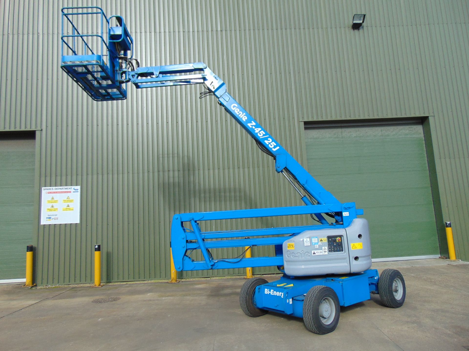 2005 Genie Z45-25J Diesel Articulated Boom Lift ONLY 775 HOURS - Image 5 of 24