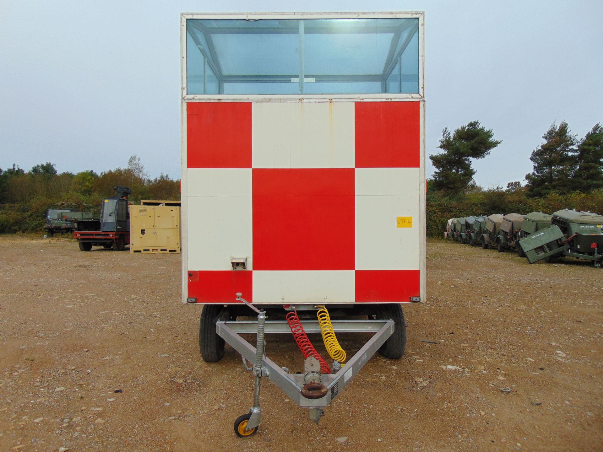 Ex Royal Air Force Mobile Observation and Command Centre - Image 2 of 21