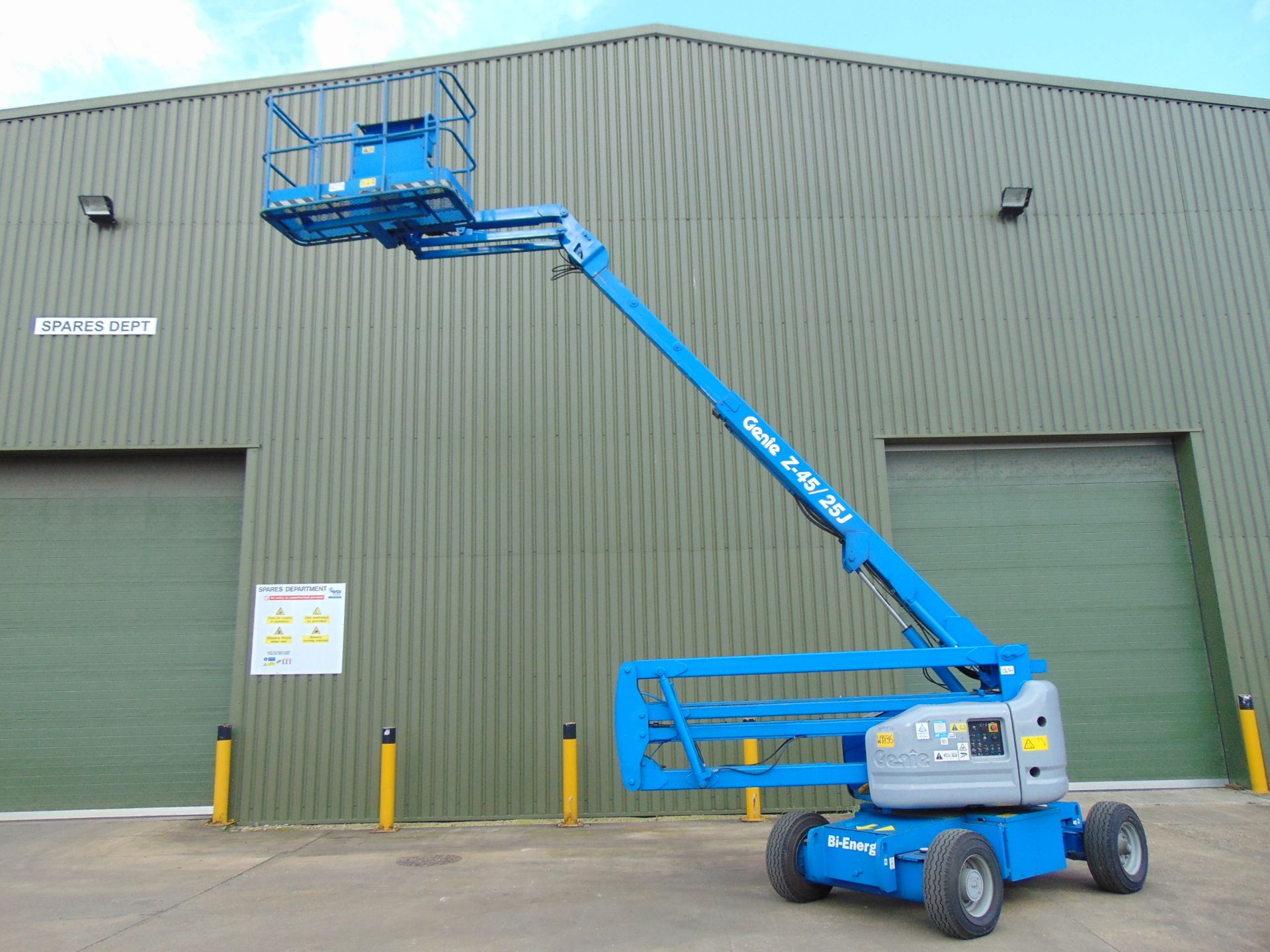 2005 Genie Z45-25J Diesel Articulated Boom Lift ONLY 775 HOURS
