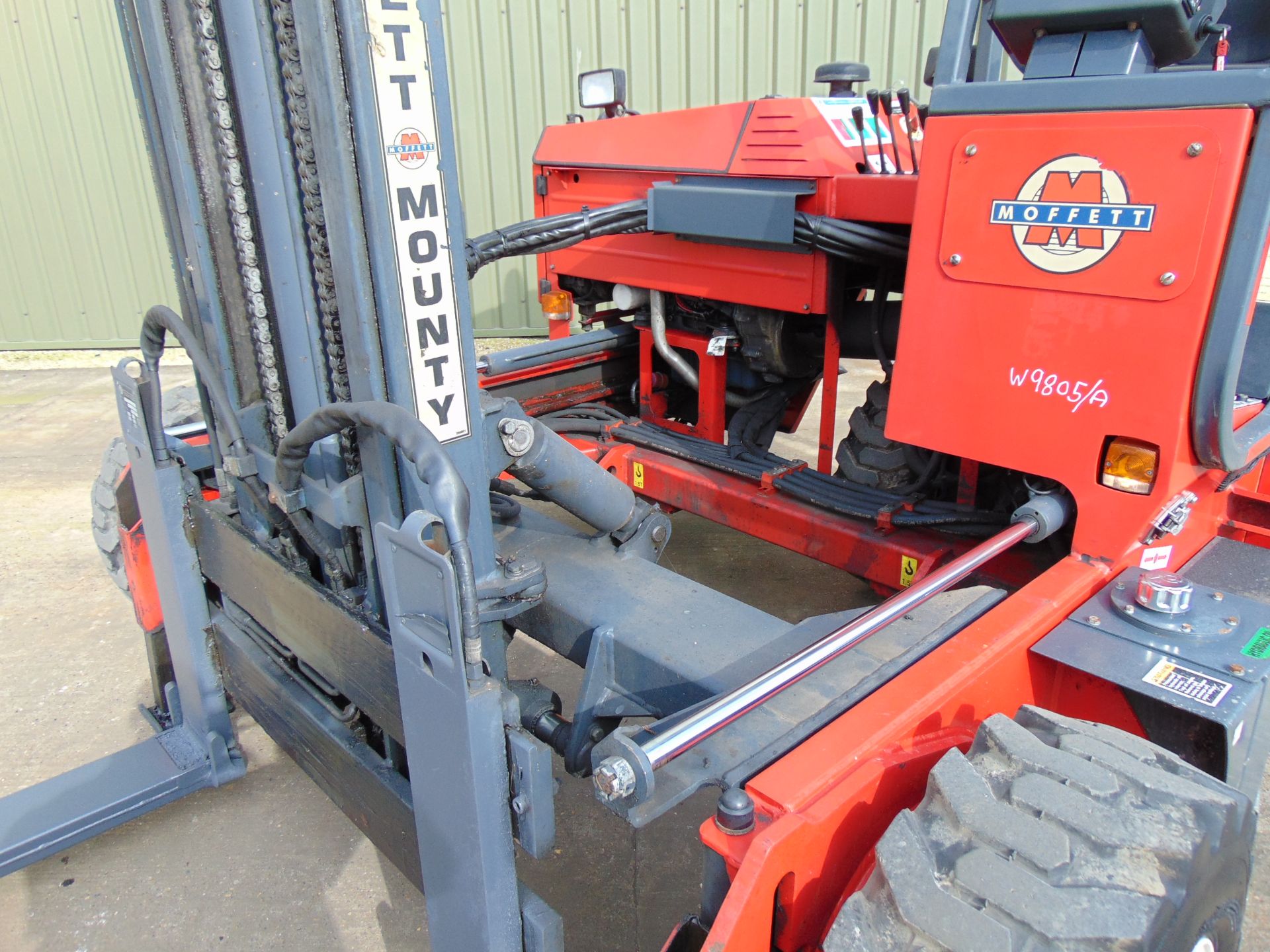 2003 Moffett Mounty M2003 Truck Mounted Forklift complete with Meijer Hydraulic Extension Forks - Image 14 of 30