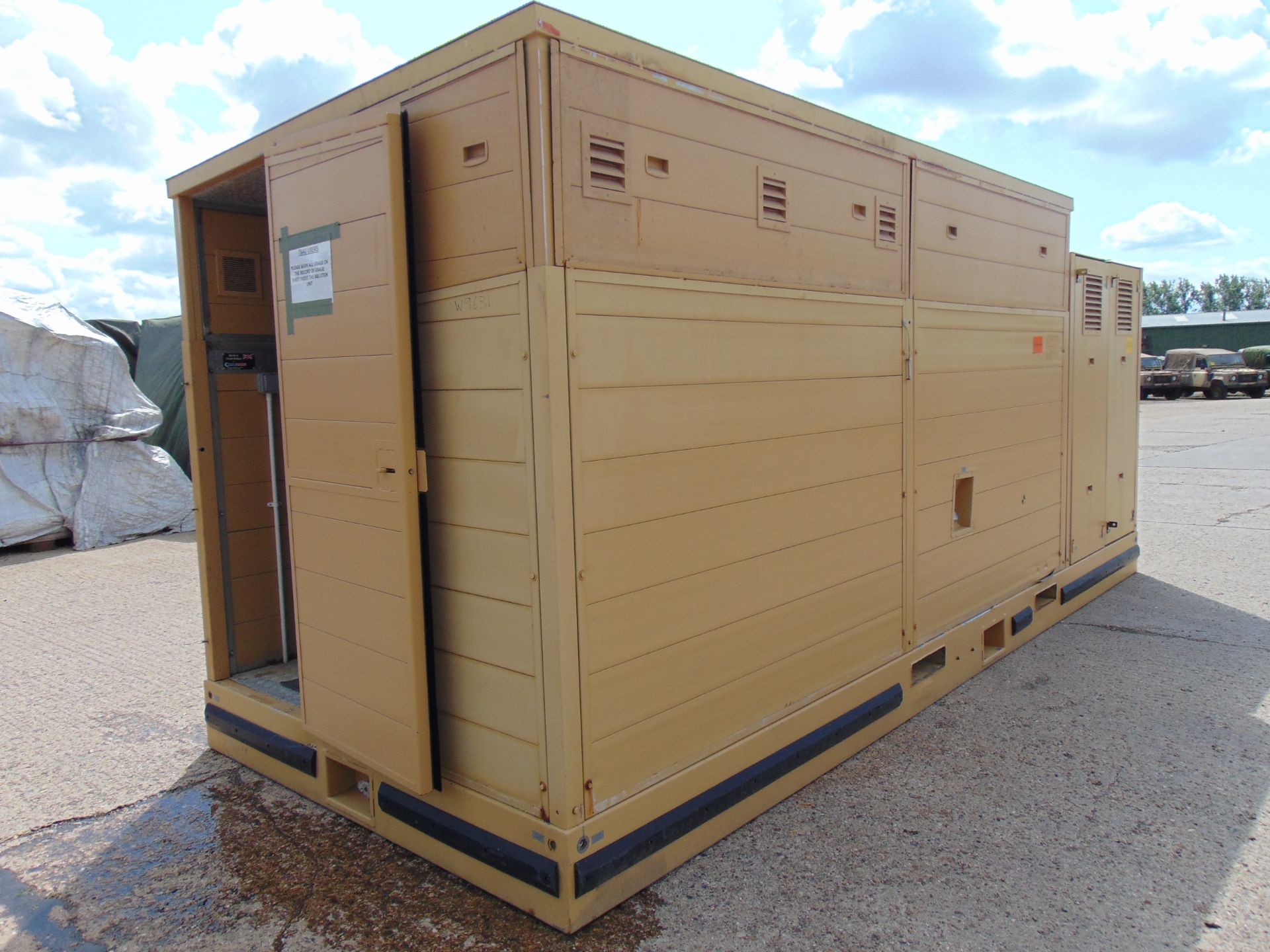 Acclimatise Mobile Tactical Base Ablution Unit - Image 3 of 38