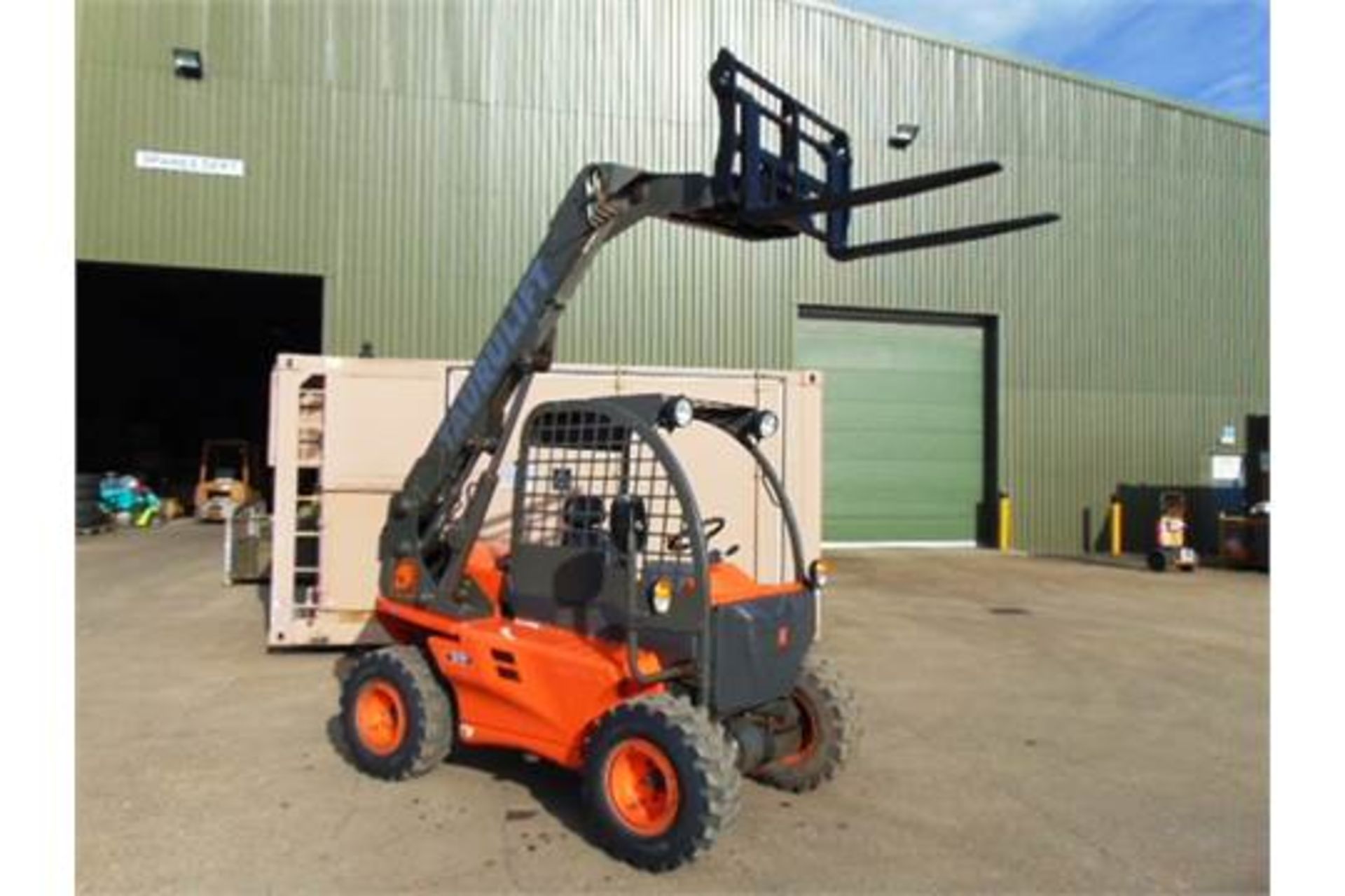 2010 Ausa Taurulift T133H 4WD Compact Forklift with Pallet Tines - Image 16 of 23