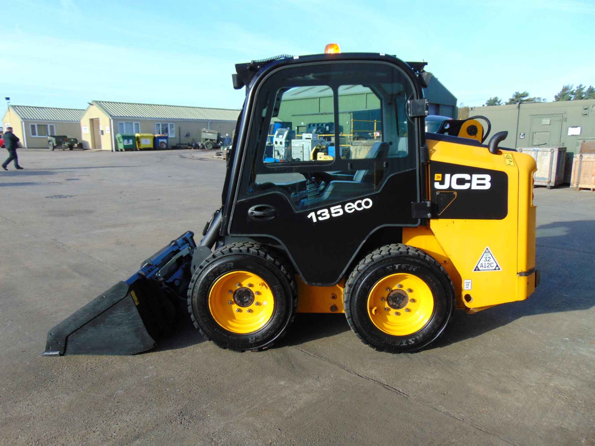 2014 JCB 135 ECO T4 Skid Steer Loader ONLY 218 HOURS! - Image 7 of 25