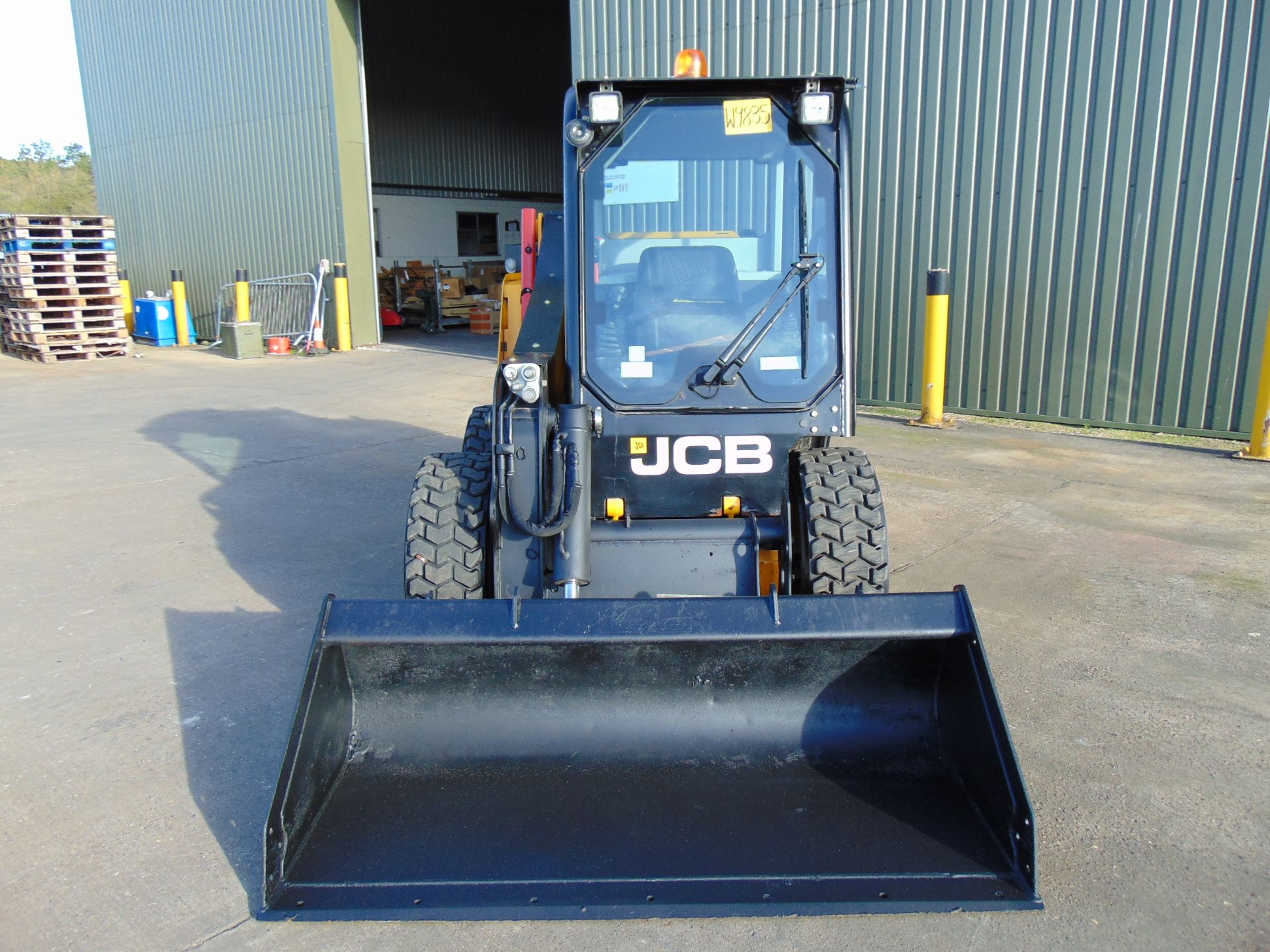 2014 JCB 135 ECO T4 Skid Steer Loader ONLY 218 HOURS! - Image 3 of 25