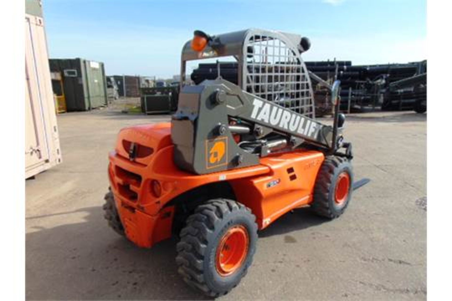 2010 Ausa Taurulift T133H 4WD Compact Forklift with Pallet Tines - Image 6 of 23