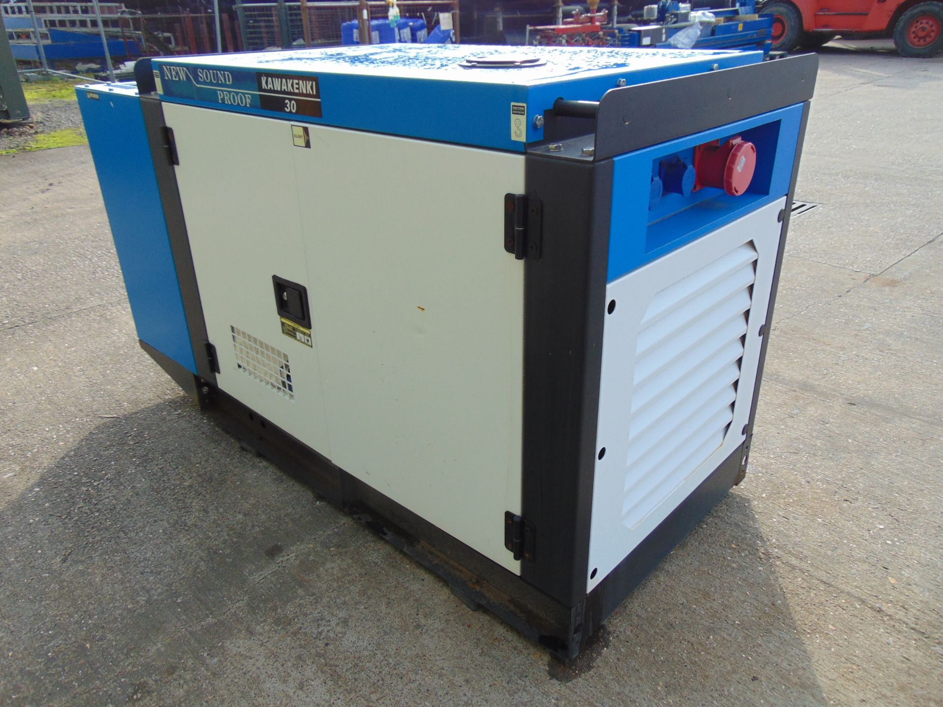 UNISSUED 30 KVA 3 Phase Silent Diesel Generator Set - Bild 5 aus 14