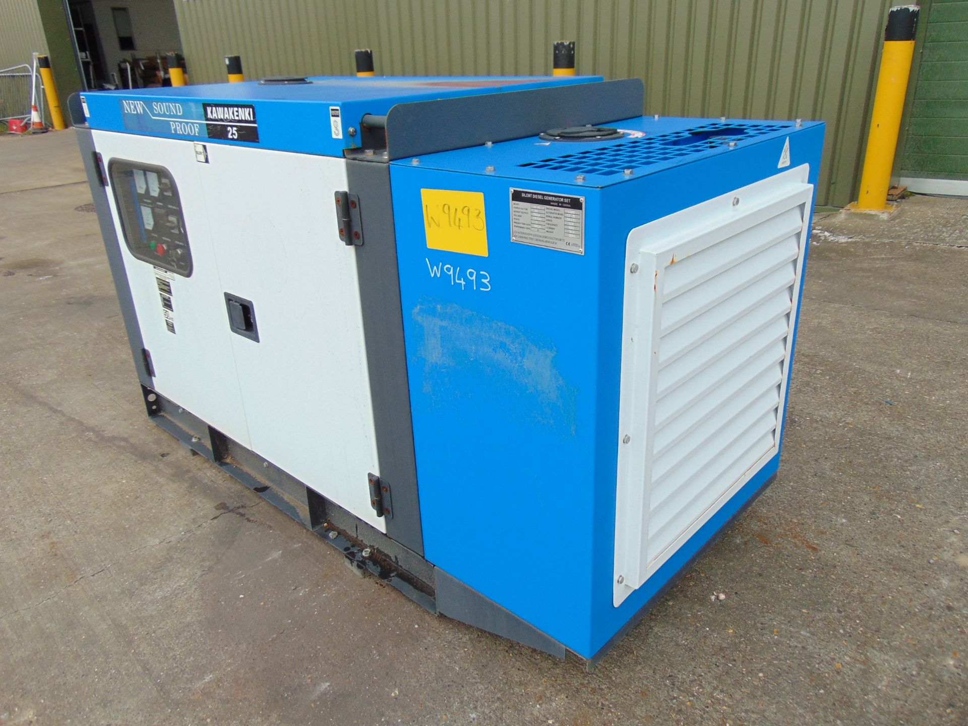 UNISSUED 25 KVA 3 Phase Silent Diesel Generator Set - Bild 3 aus 13