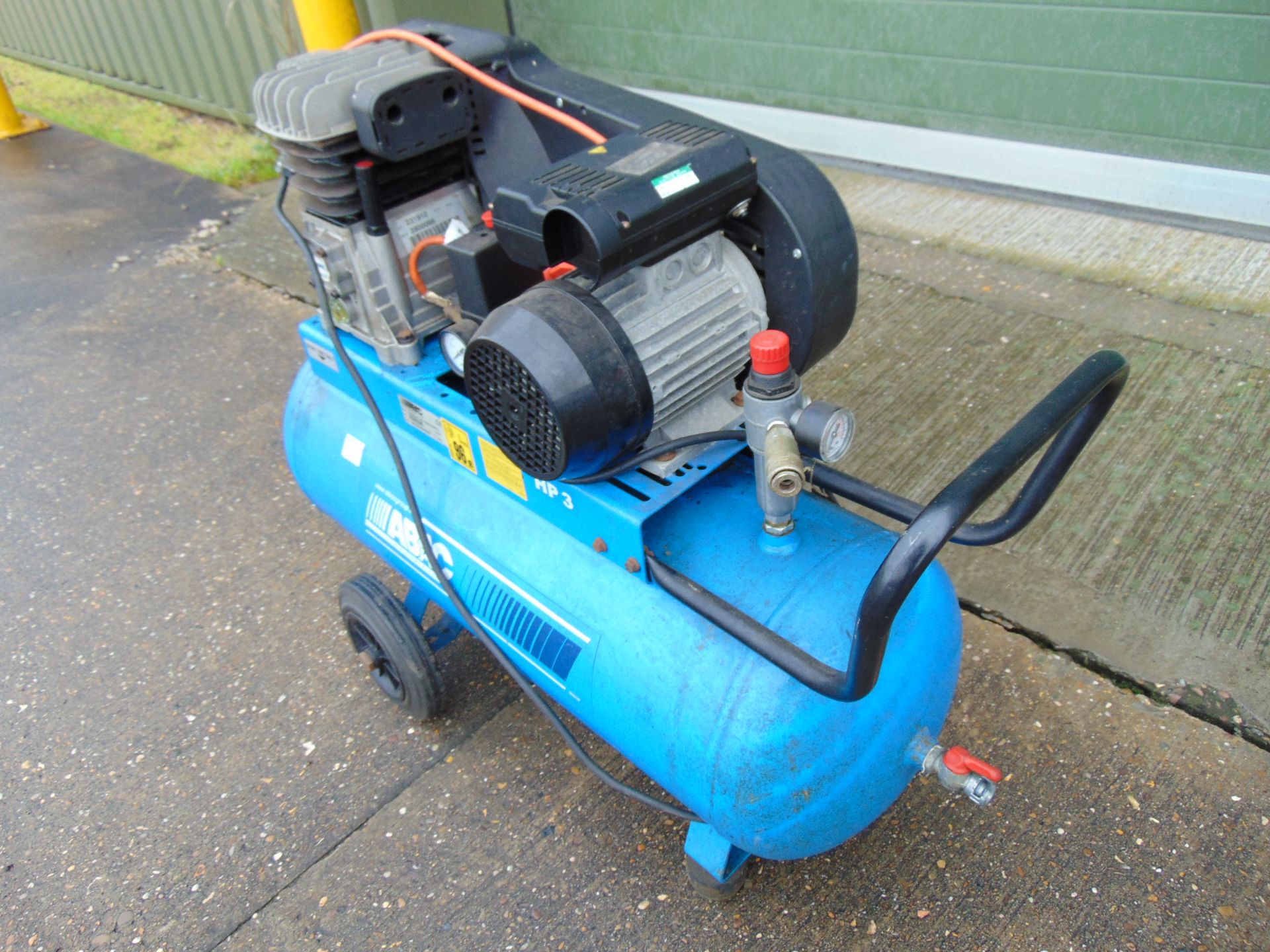 ABAC B 2800B-60 cm 3 V240 Kompex Mobile Air Compressor - Image 3 of 7