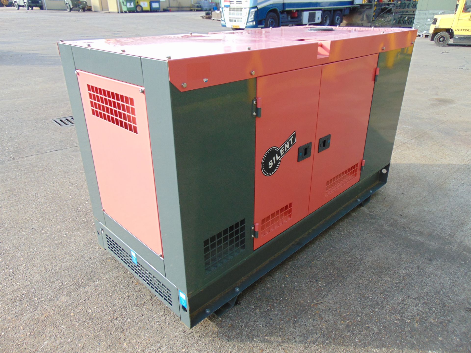 UNISSUED 50 KVA 3 Phase Silent Diesel Generator Set - Bild 4 aus 17