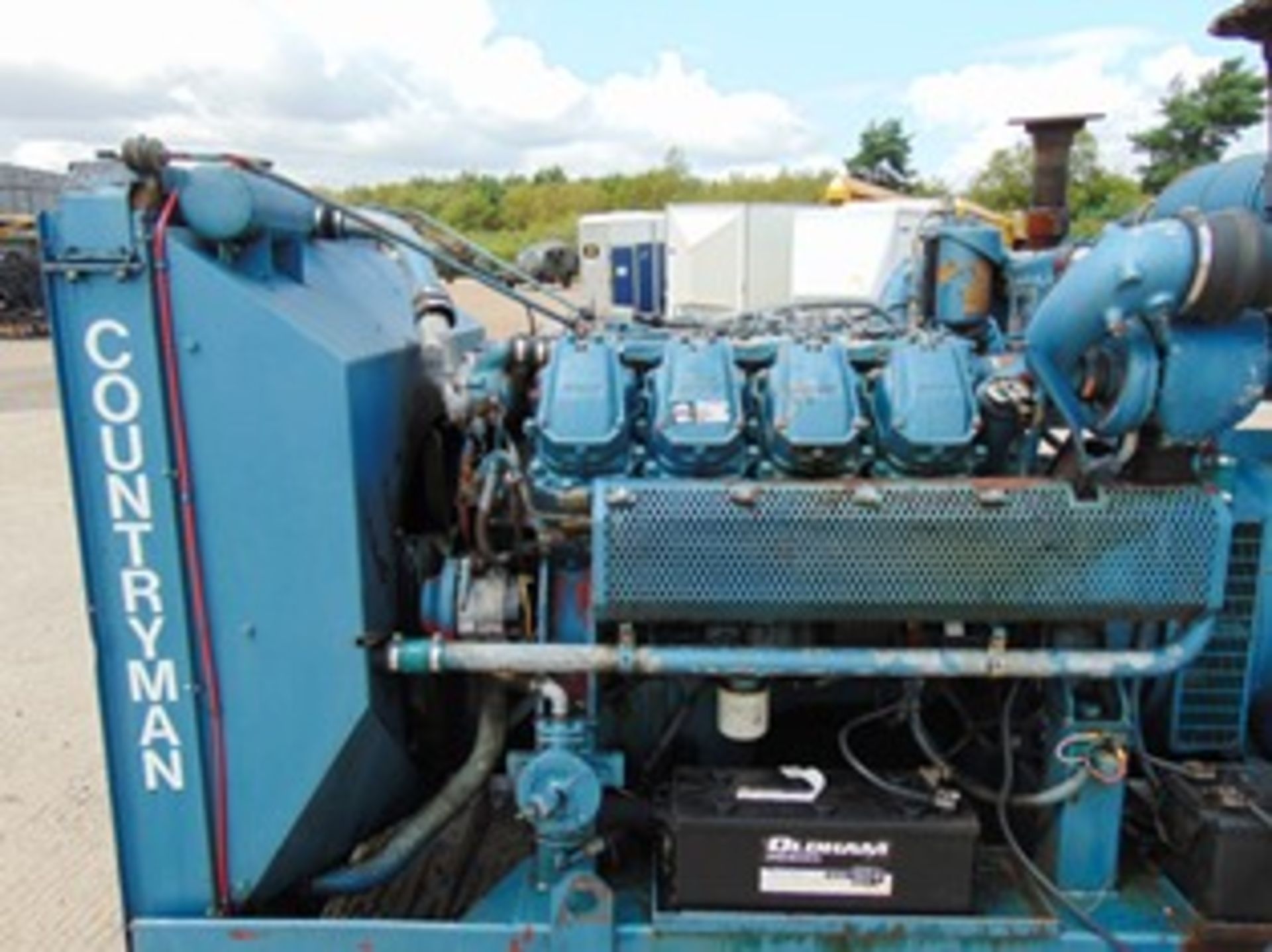 Countryman 325KVA 3 Phase FIAT V8 Twin Turbo Diesel Generator - Image 7 of 20