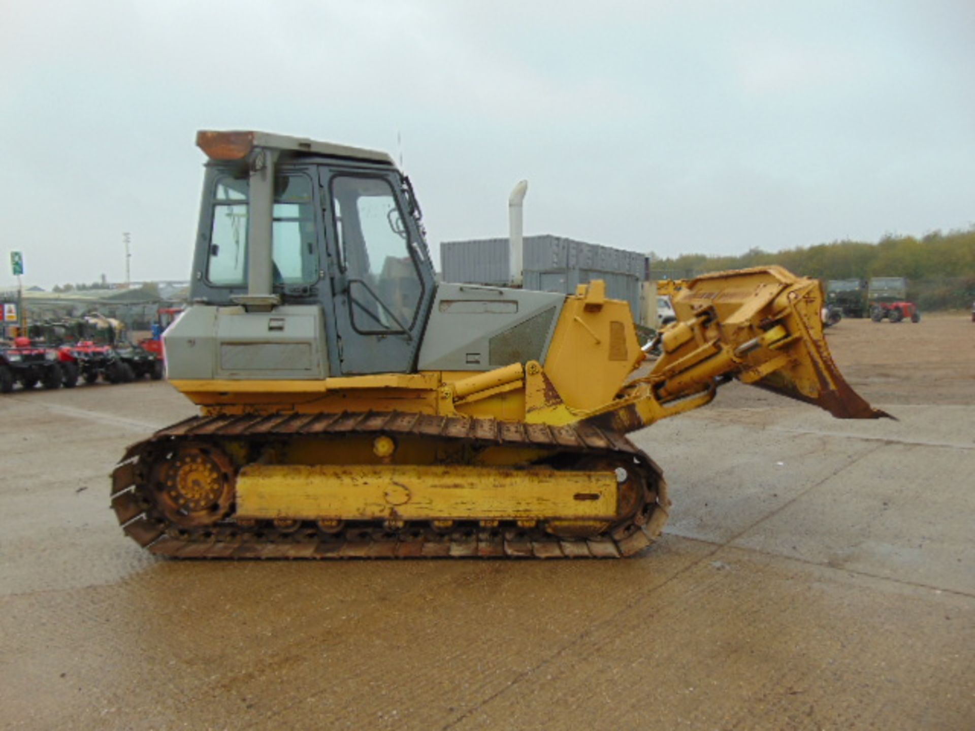 Komatsu D41 P-6 Bull Dozer Crawler Tractor - Image 5 of 20