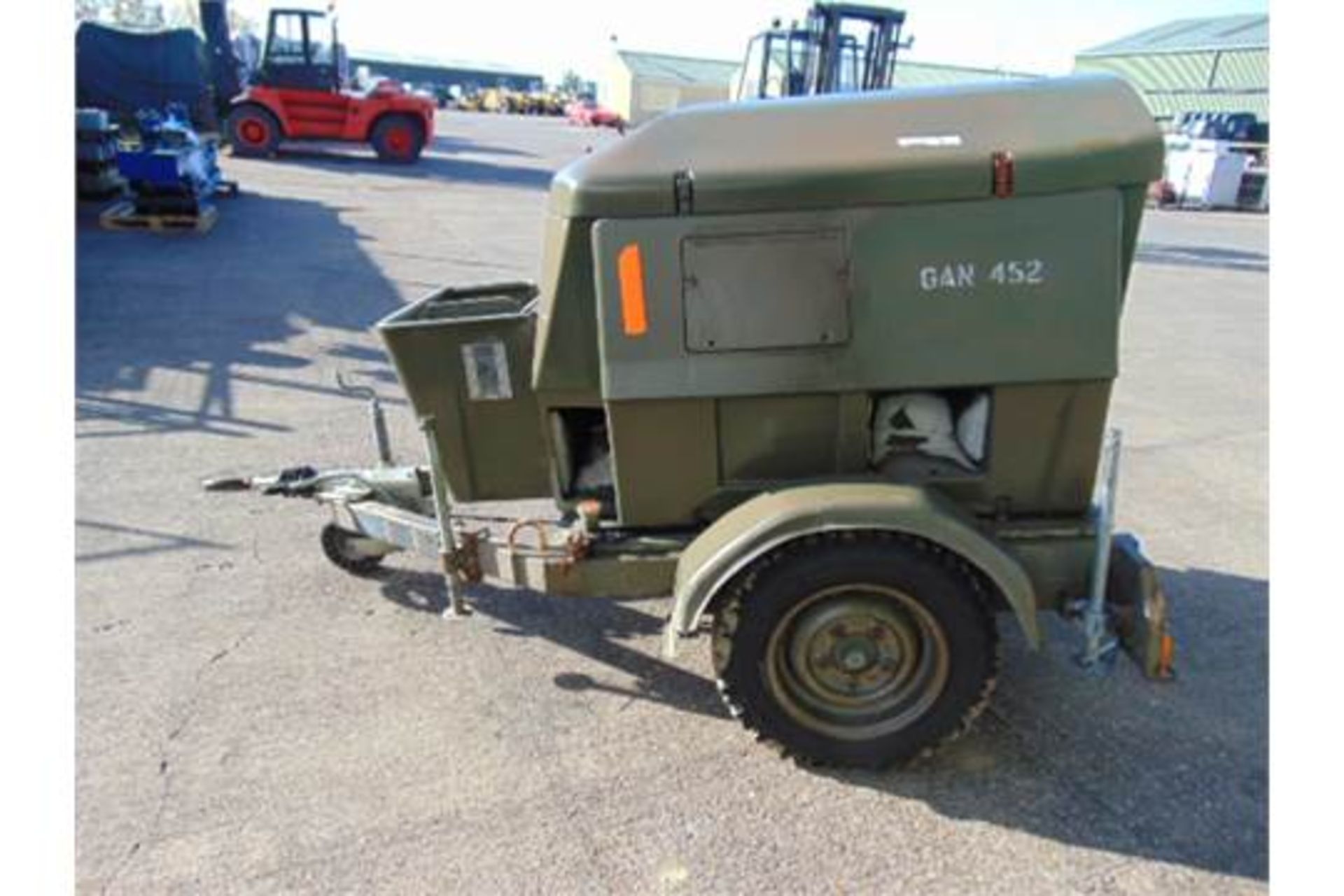 Royal Air Force Trailer Mounted 25 KVA Generator - Image 4 of 16