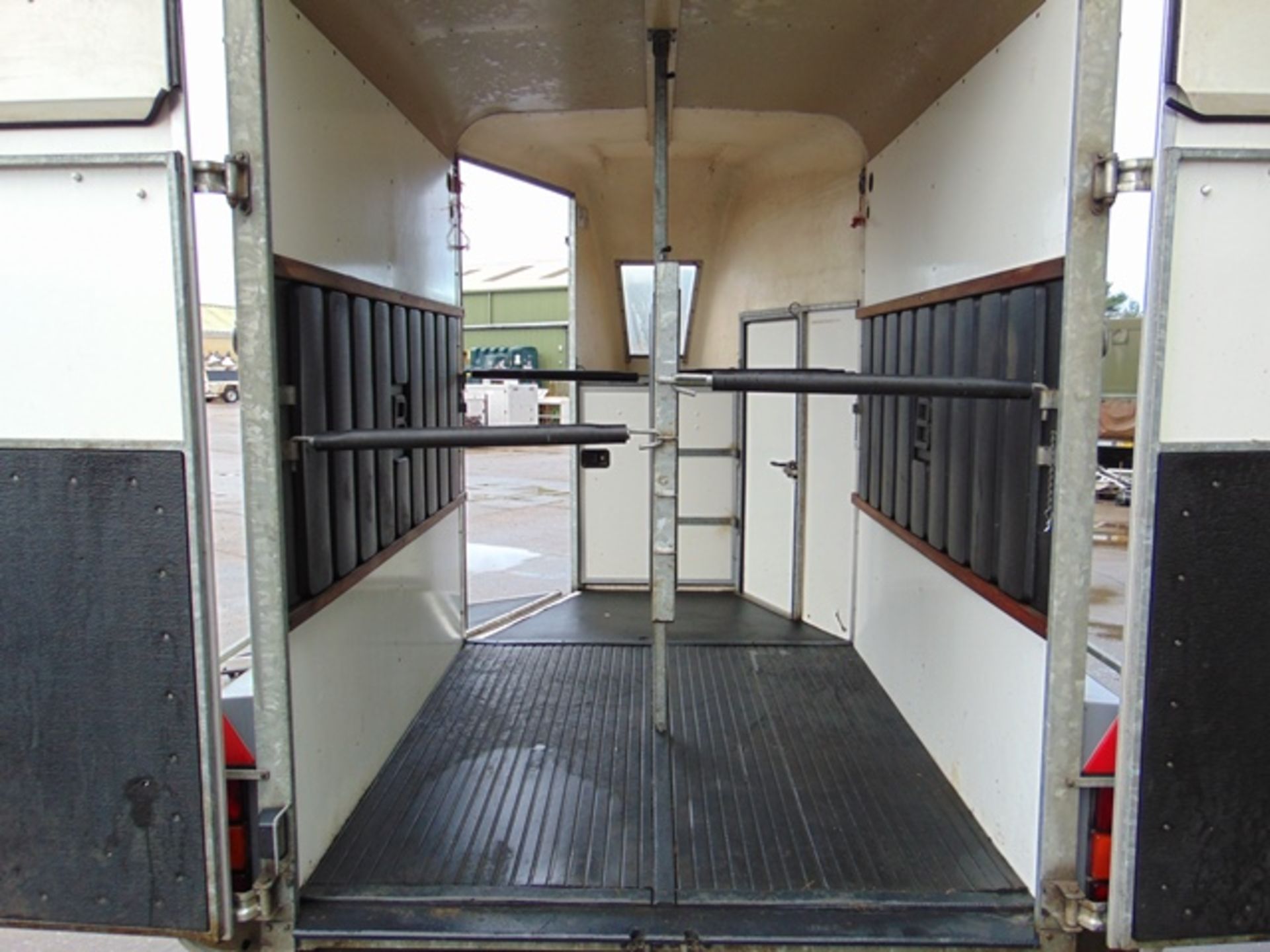 Bateson Ascot Twin Axle 2 Horse Trailer - Image 9 of 21