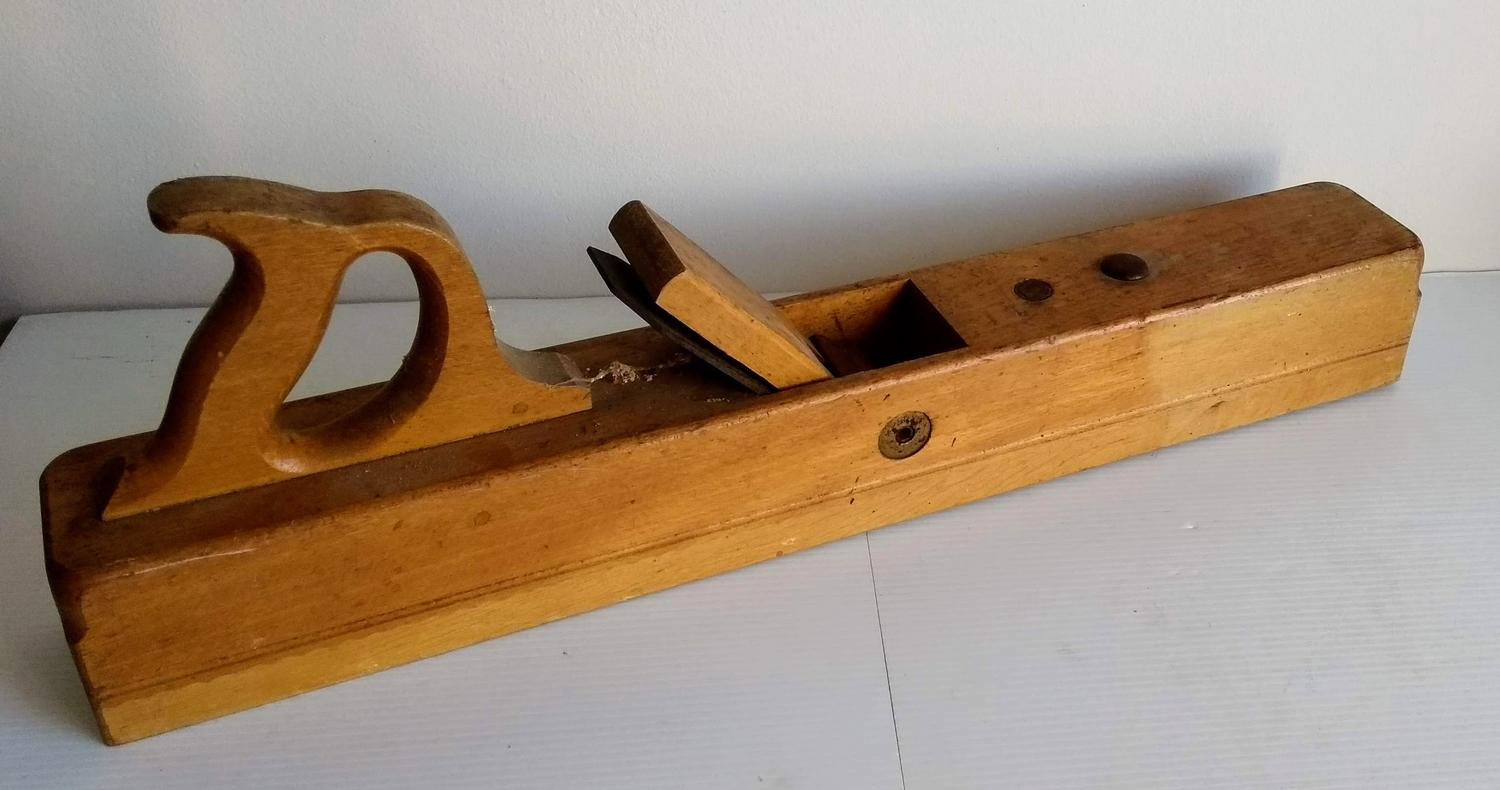 A vintage Schutz Marke wood plane, 60 cm, other Schutz models, spoke planes and other wood shaving