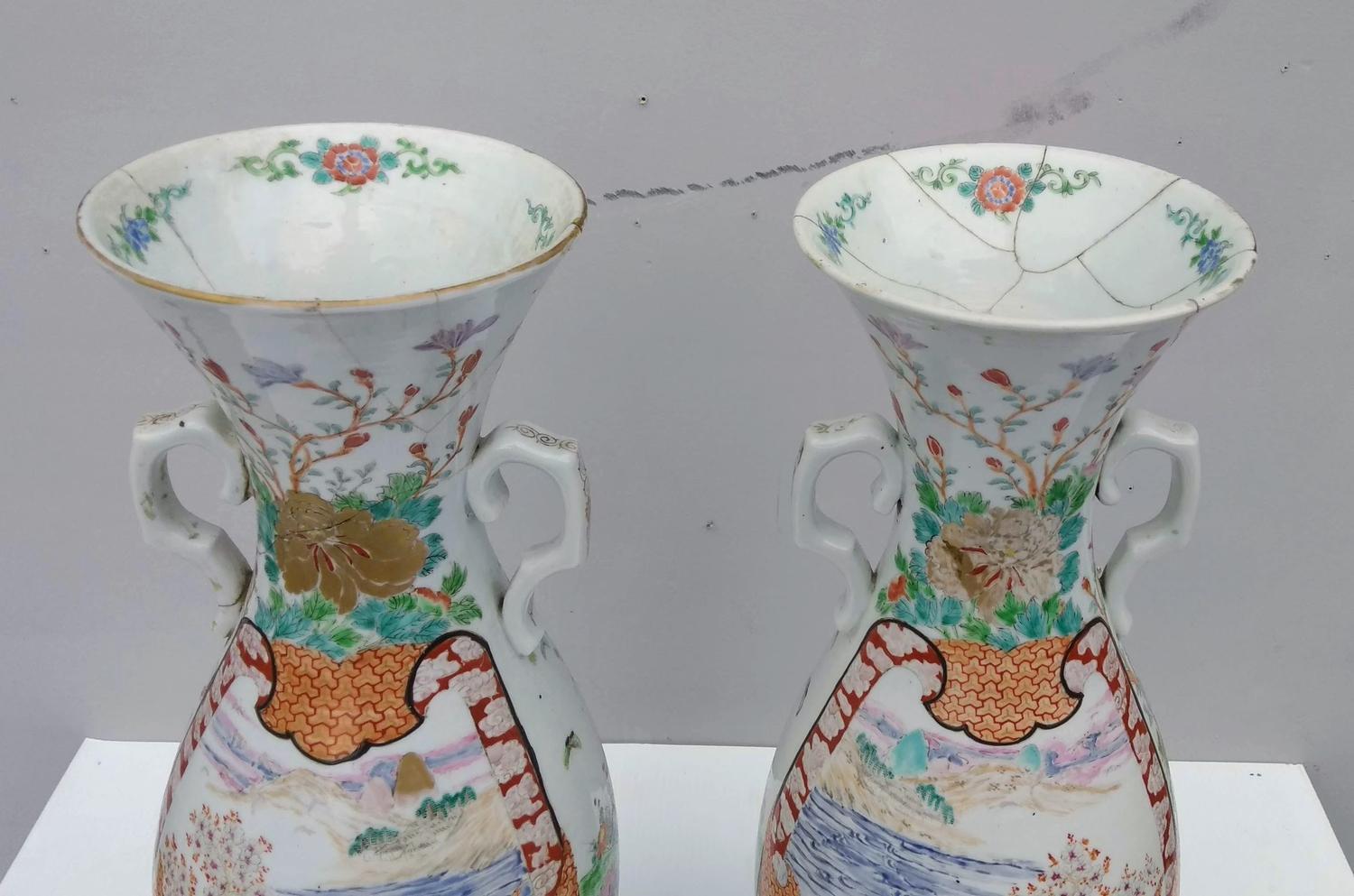 An assortment of Oriental porcelain to include: a blue and white baluster jar and cover with - Image 12 of 20