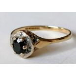 A 9ct yellow gold and sapphire cluster ring, size O, hallmarked, 1.75g