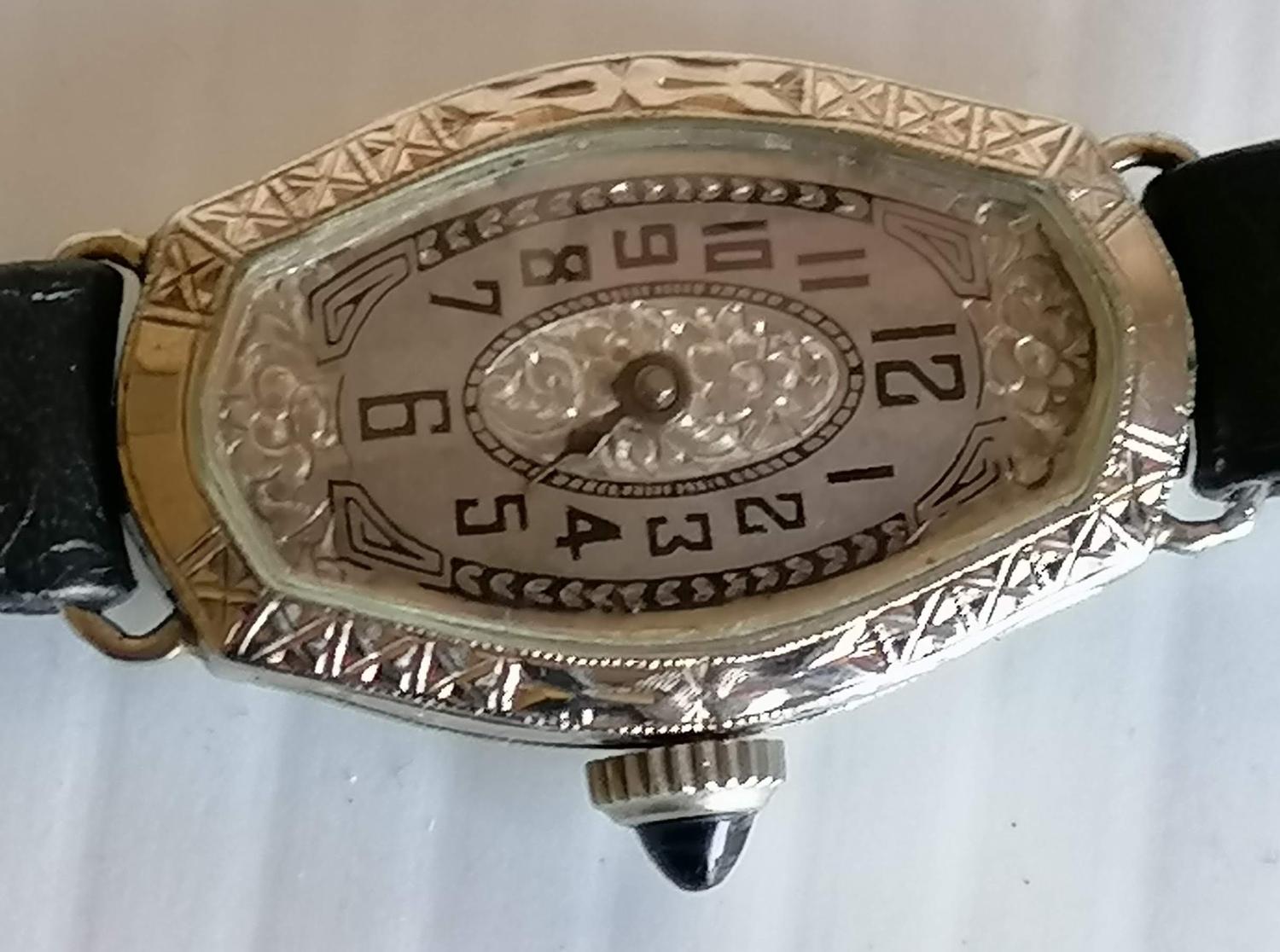 An Art Deco 14k white gold-cased Elgin ladies cocktail watch with sapphire crown, leather strap, - Image 2 of 4