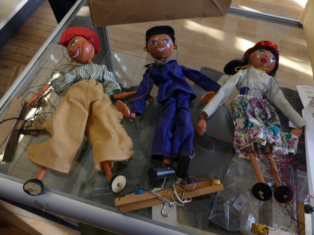 Three vintage Pelham puppets CONDITION REPORT Very worn and tangled Please examine photos - Image 2 of 4
