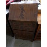 A good quality reproduction Georgian style bureau With four graduated drawers.