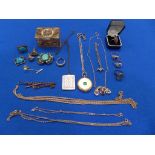 A selection of jewellery To include rings, brooches, chains, etc.