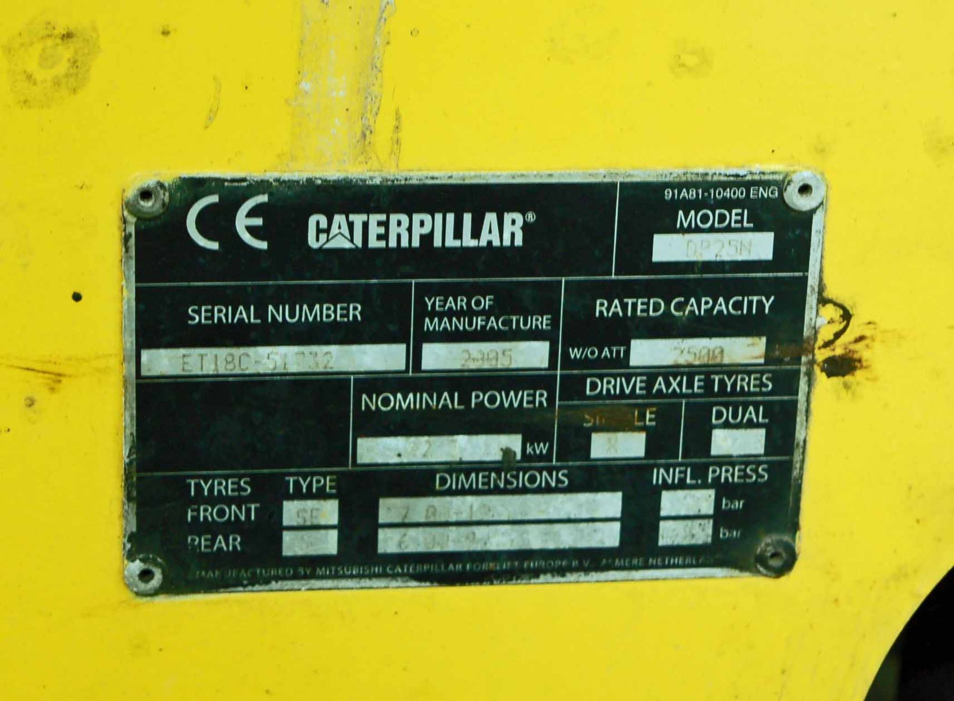 A CATERPILLAR DP25N Diesel Forklift Truck (Year 2005), Serial No. ET18C51732, 2500Kg capacity at 3. - Image 2 of 4