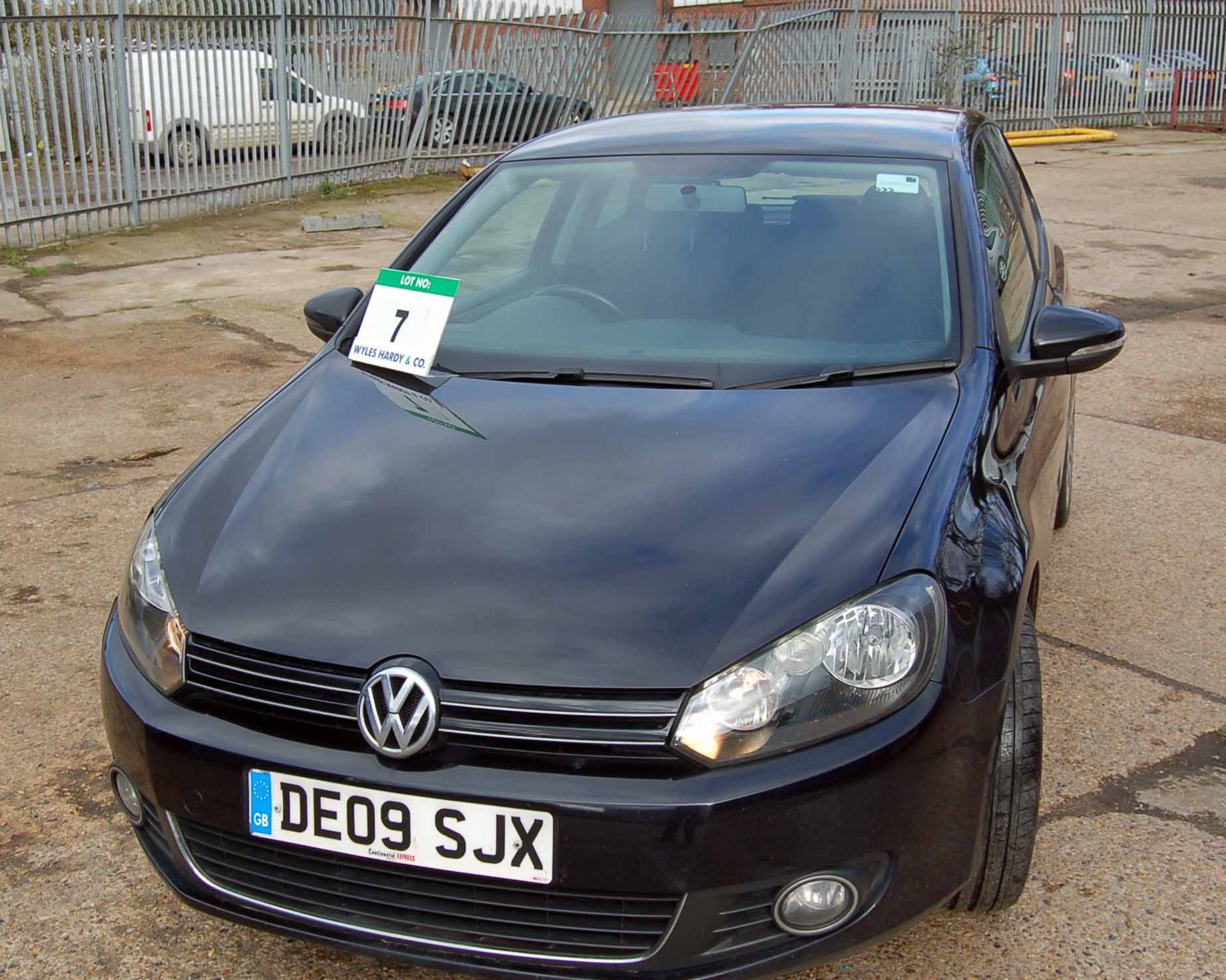 A VOLKSWAGEN Golf GT 2.0 TDi 140 3-Door, 6-Speed, Diesel, Manual Hatchback, Registration No. DE09 - Image 2 of 6