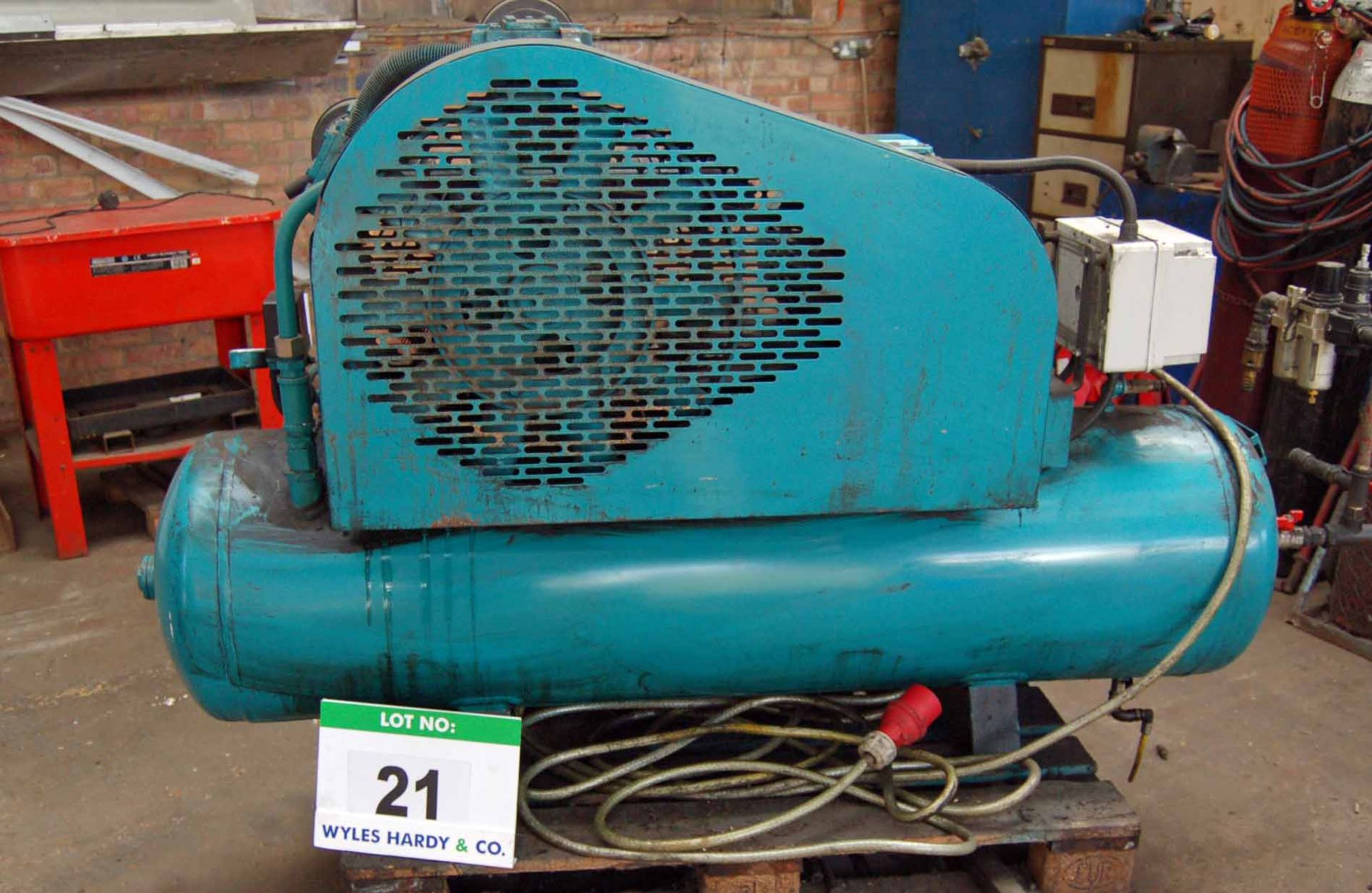 A Triple Cylinder Receiver mounted Air Compressor with REDNAL 272-Litre capacity Air Receiver - Image 2 of 2