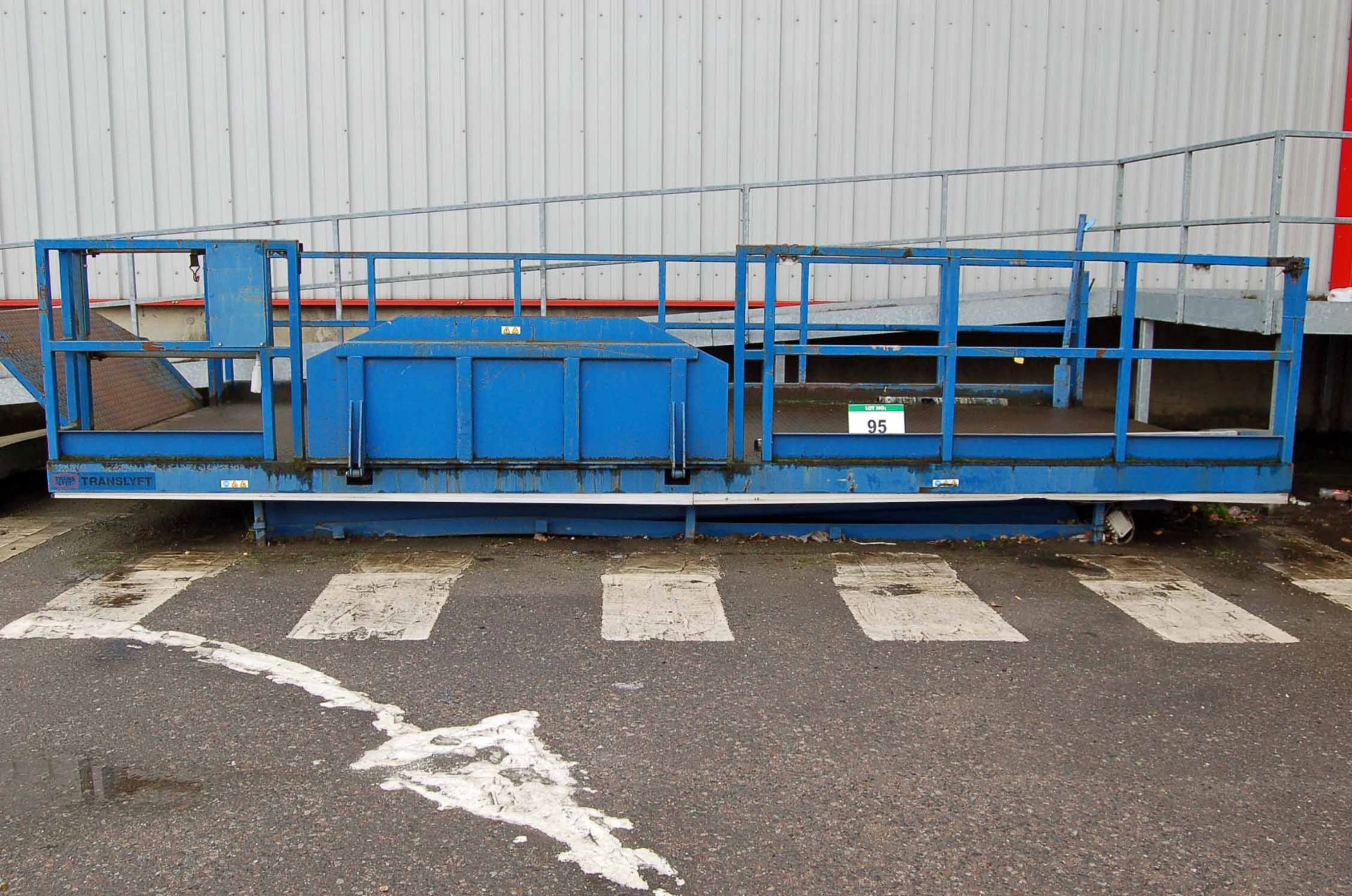 A TRANSLYFT Approx. 6.5M x 3M, 5-Tonne capacity Electro-Hydraulic Scissor Lift Loading Platform ( - Image 2 of 2