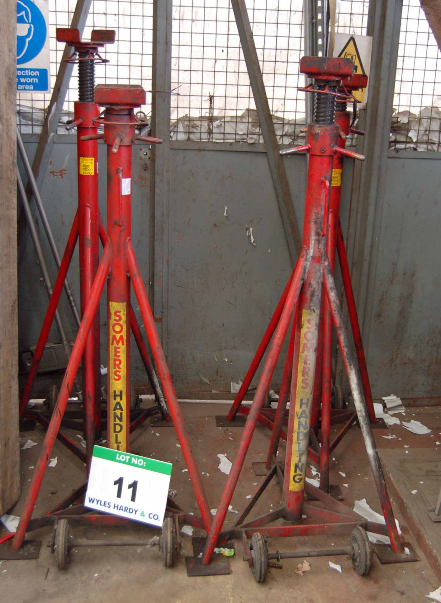 A Set of Four SOMERS HANDLING 7500Kg capacity Commercial Vehicle Mobile Manual Screw Axle Stands