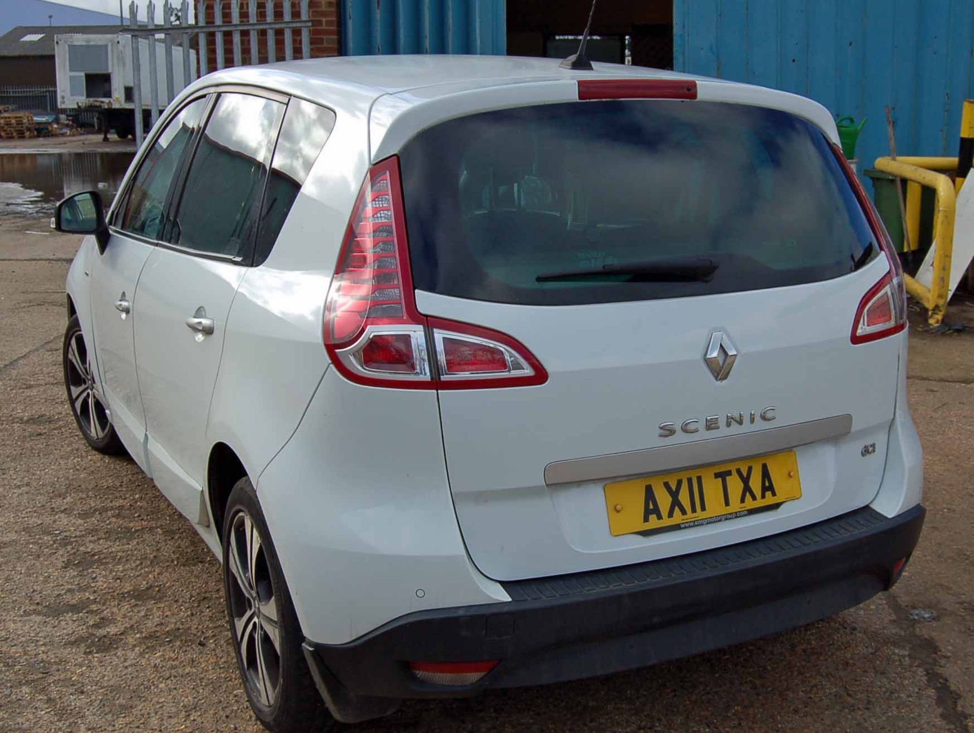 A RENAULT Scenic 1.5 Dynamiq TT dciSA 5-Door, Automatic, Diesel, Hatchback MPV, Registration No. - Image 3 of 6