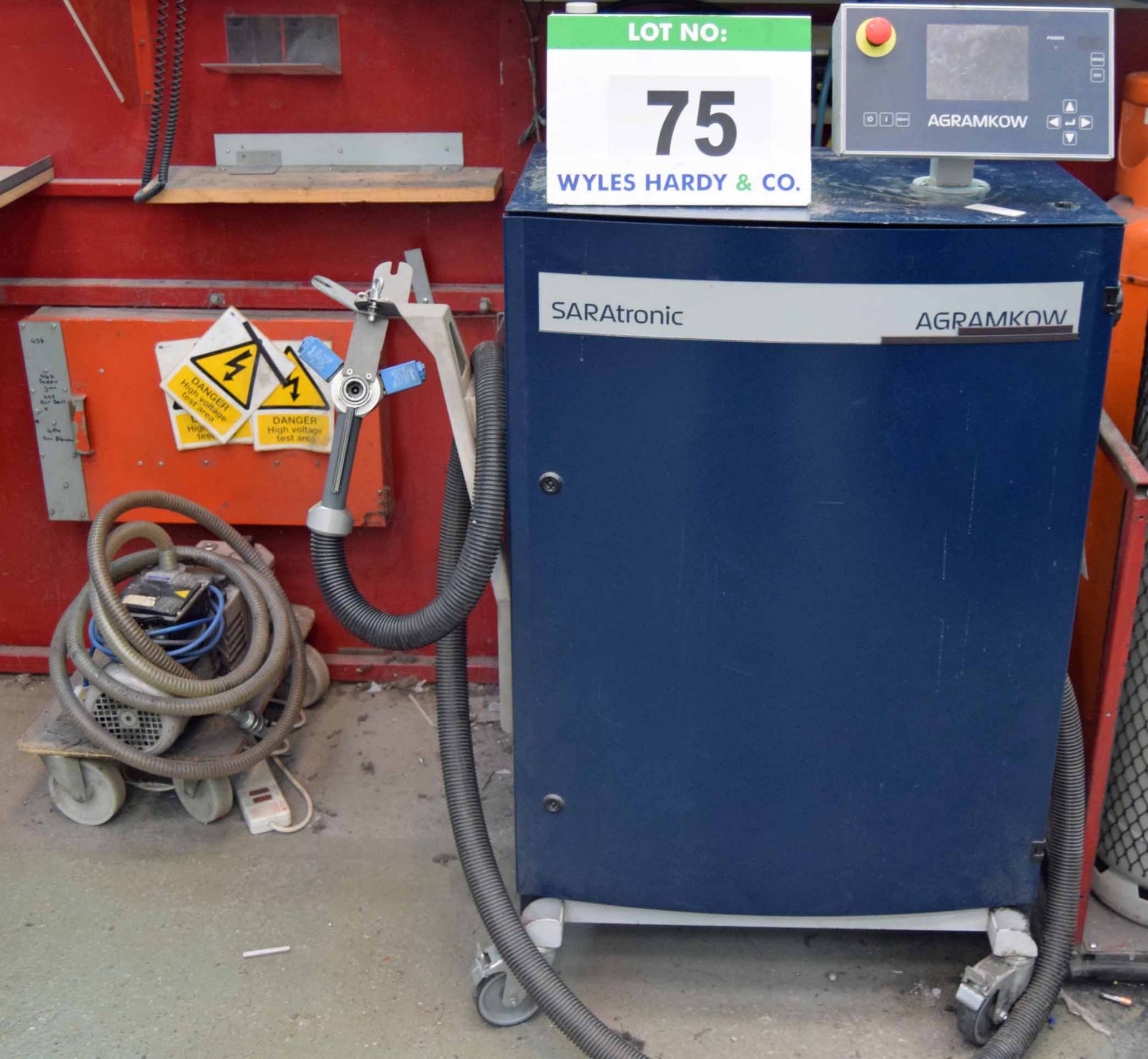 A AGRAMKOW SARAtronic High Perfomance Refrigerant Charging or Evacuation Station complete with