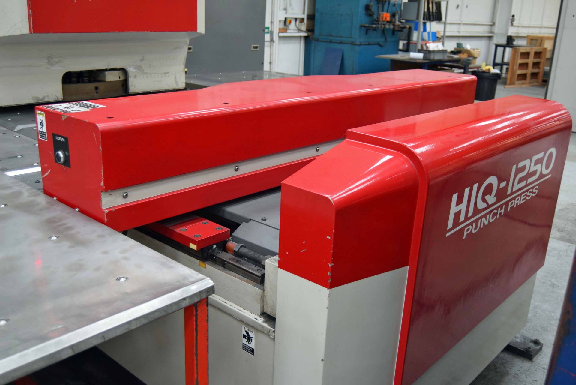 A 2002 NISSHINBO HIQ 1250 Turret Punch Press, Serial No. HIQN-14097 22-Ton capacity, 30-Station - Image 5 of 7