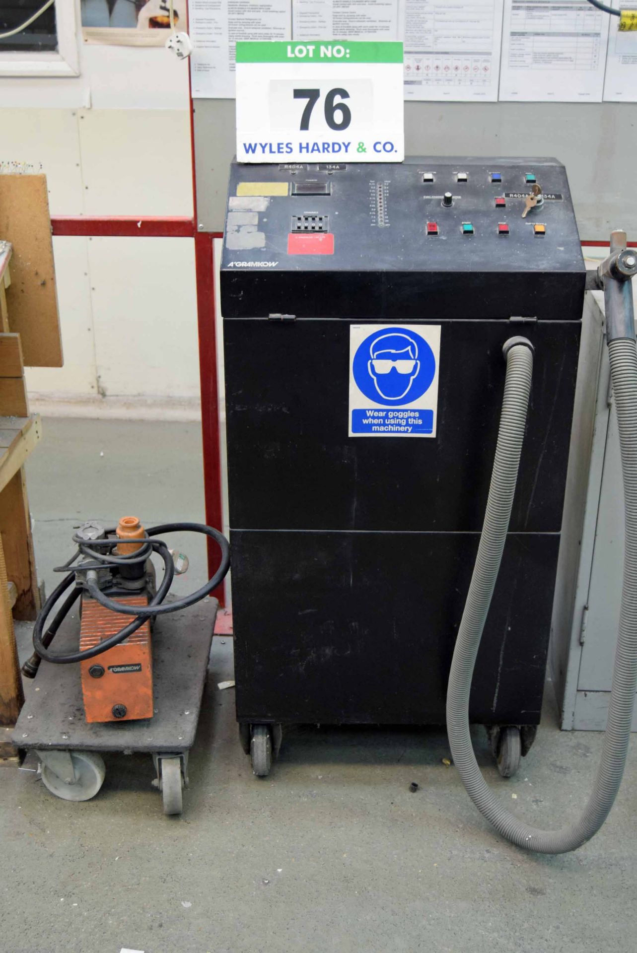 A AGRAMKOW Refrigerant Charging or Evacuation Station complete with Associated Pump Hoses and