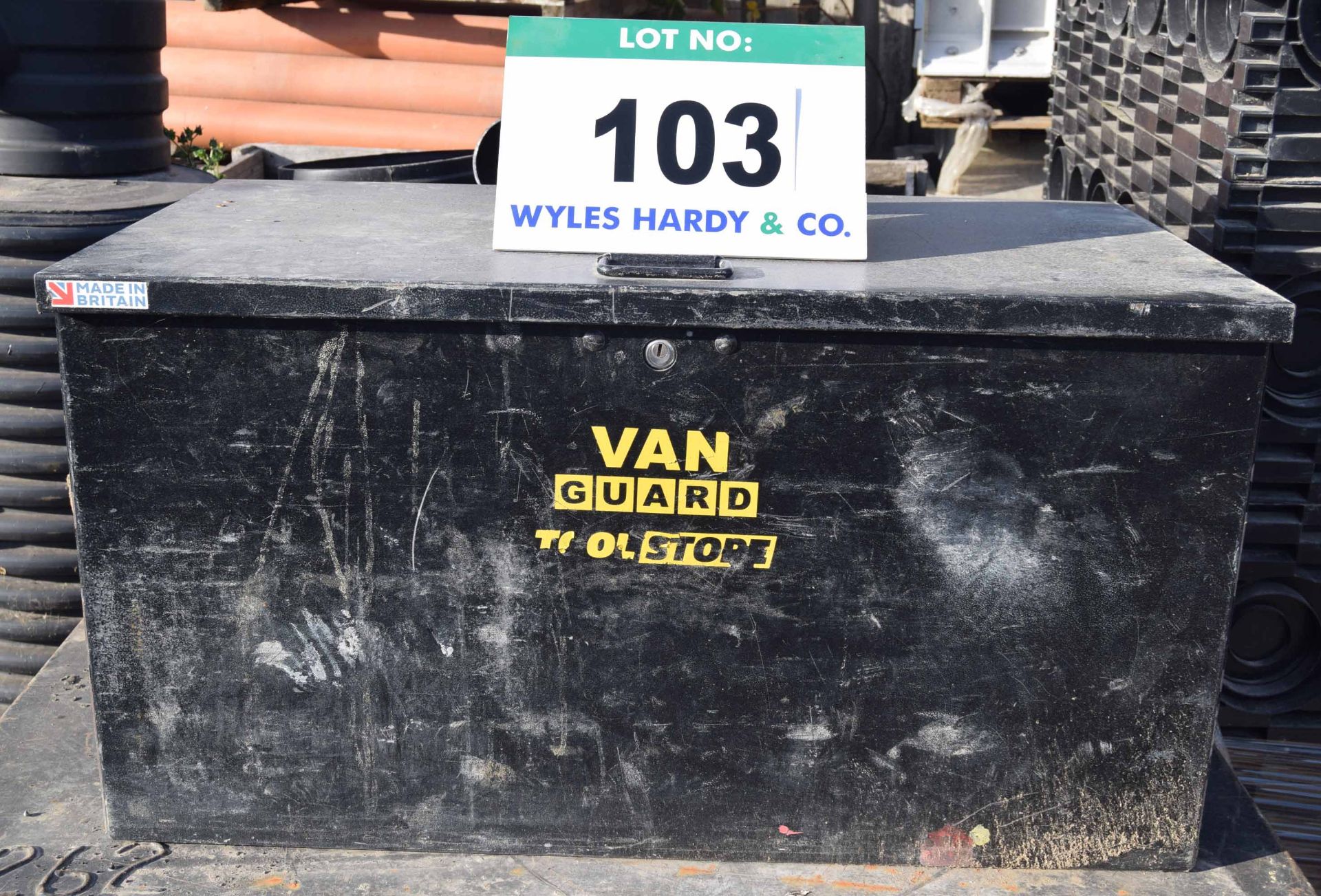 A VAN GUARD Tool Store Steel Tool Chest (sadly locked and no key held)