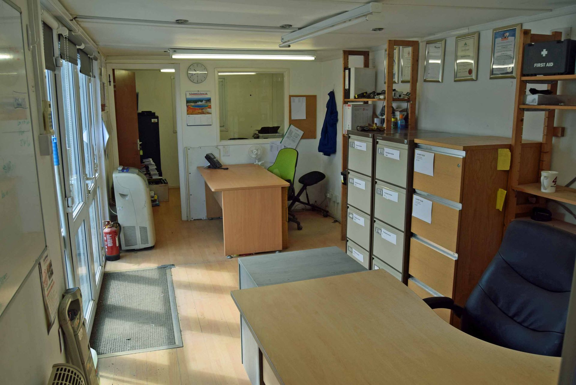 A BRITCAB 32ft x 10ft Portable Office Unit with All Services connected, Main Open Office with - Image 6 of 13