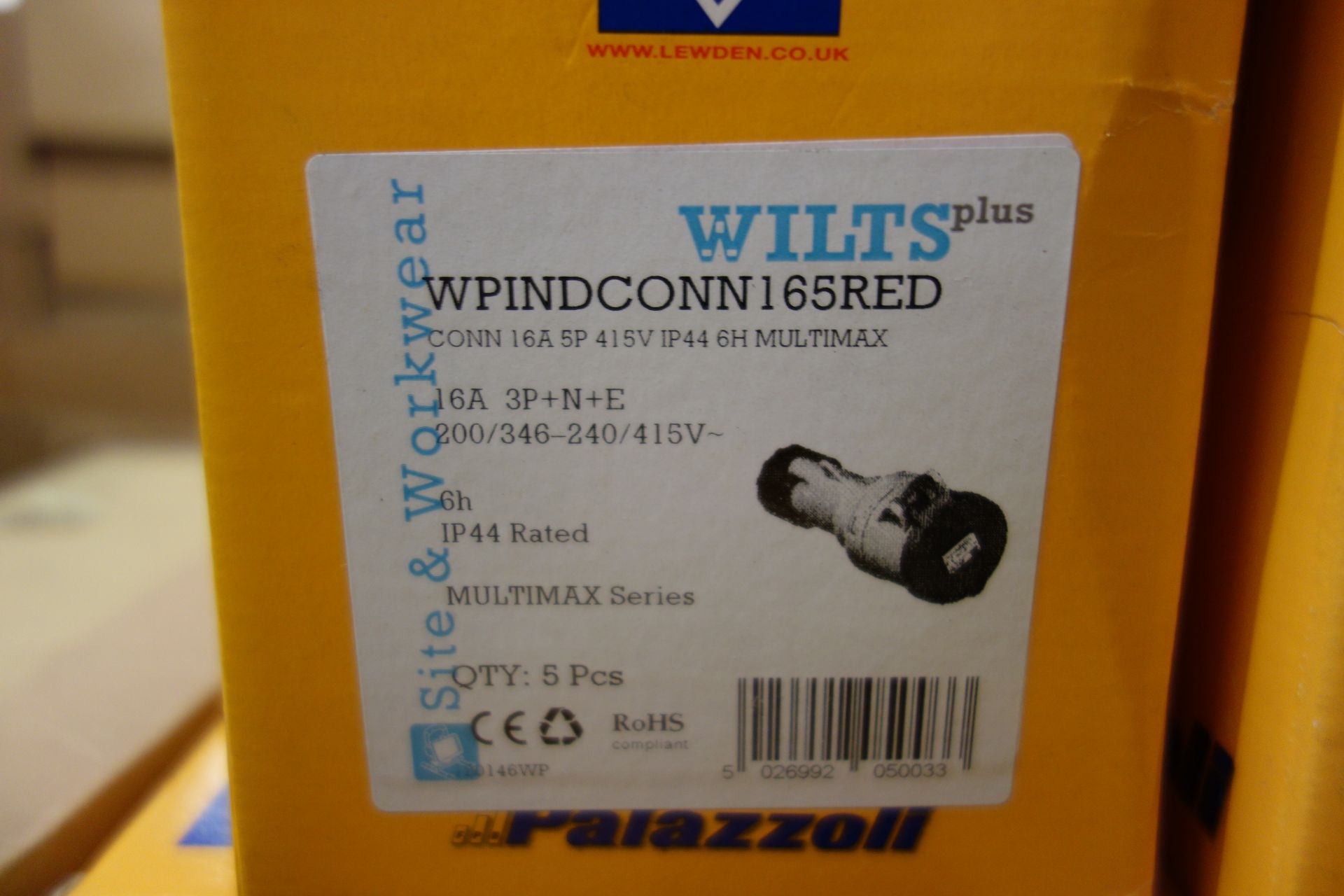 50 X Wilts WPINDCONN 165 RED CONN 16A SP 415V IP44 6H Multimax Female Socket