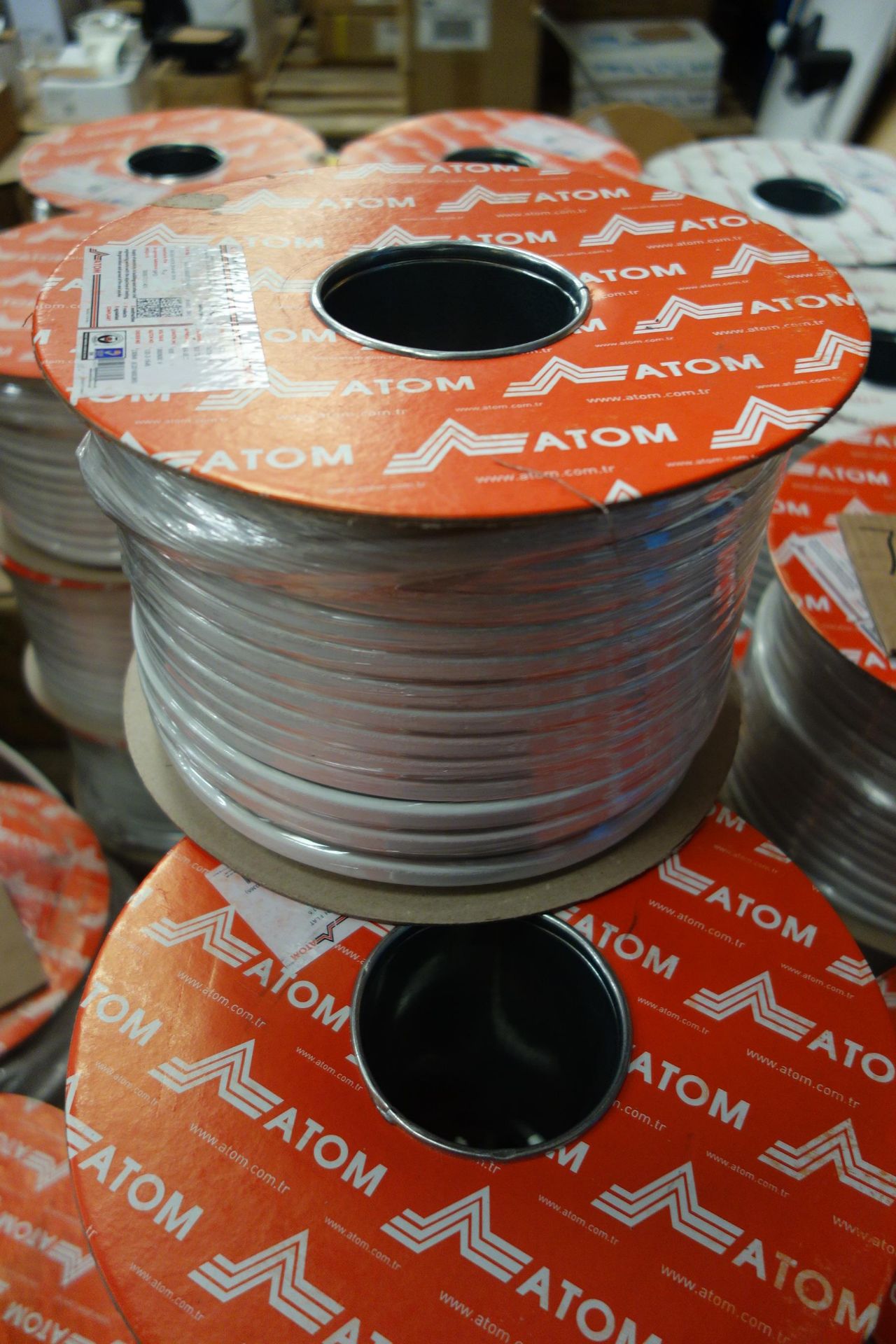 2 X 100M Drums Of Atom LSZH Flat White Cable 2 X 2 .5 + 1.5 300/500V 2 Core Brown + Blue T&E