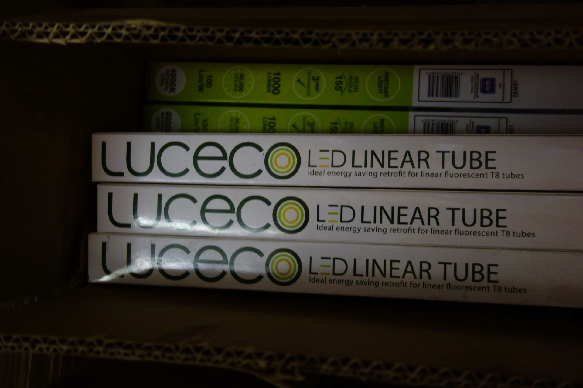 50 X Luceco LT82N10W10-03 (DL) LED T8 2FT Tubes G13 10W 1000 Lumen 4000K