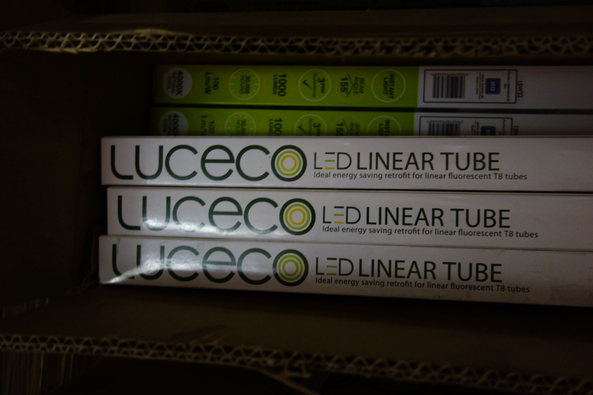 50 X Luceco LT82N10W10-03 (DL) LED T8 2FT Tubes G13 10W 1000 Lumen 4000K