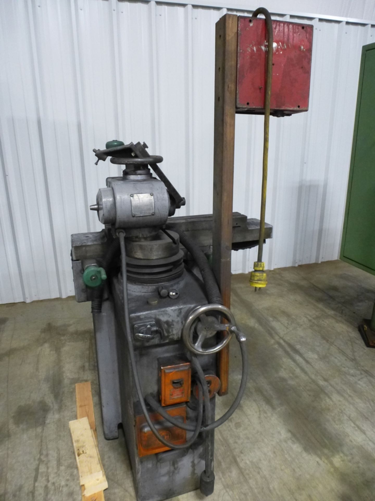 Cincinnatti Monoset Tool & Cutter Grinder - YTA Warehouse - Bild 2 aus 9