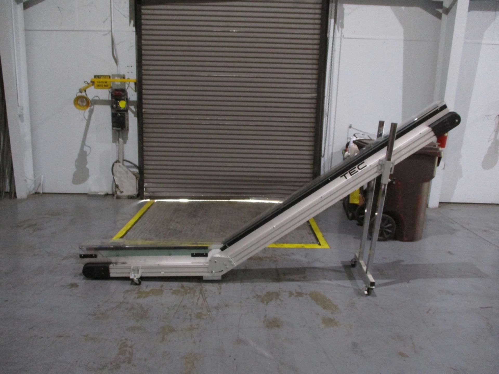 TEC Conveyor - 6" Wide; Bottom Length 4'; LOA 10'; Variable Discharge Height; 220V