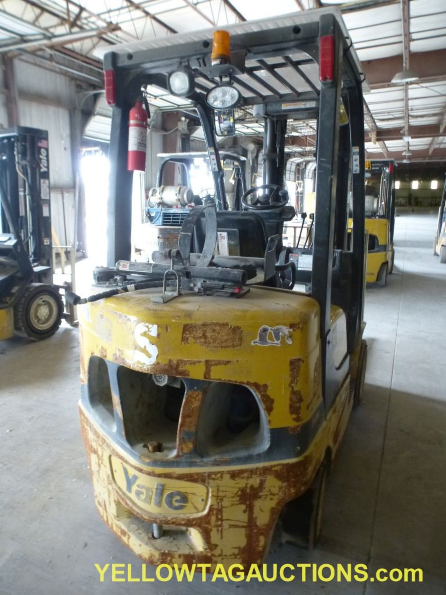 Yale Propane Forklift - Model No. GLC060VXNURV086; Serial No. A910V01730C; Max Capacity: 5800 lbs; - Image 11 of 24