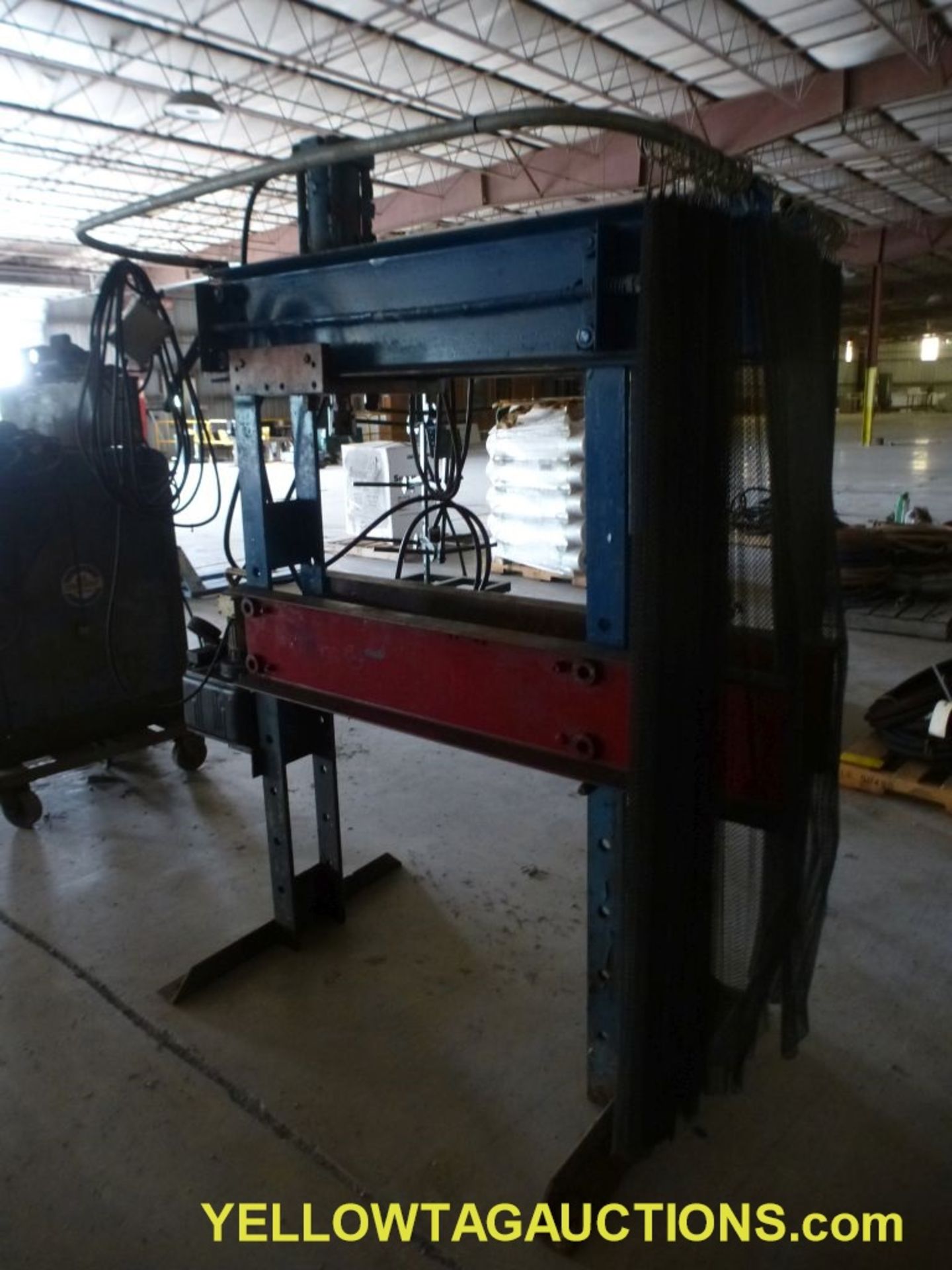 Electric Hydraulic A-Frame Press - Image 5 of 5