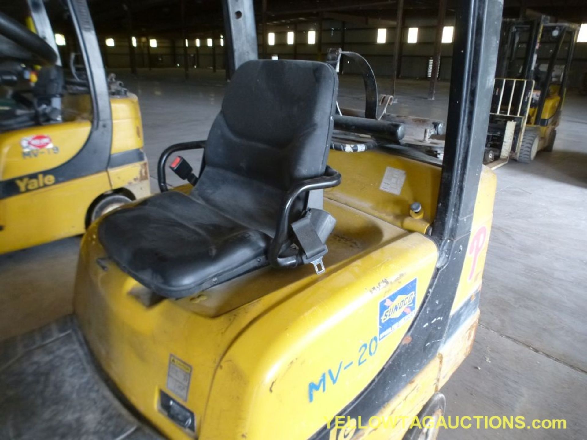 Yale Propane Forklift - Model No. GLC060VXNURV086; Serial No. A910V01730C; Max Capacity: 5800 lbs; - Image 17 of 24