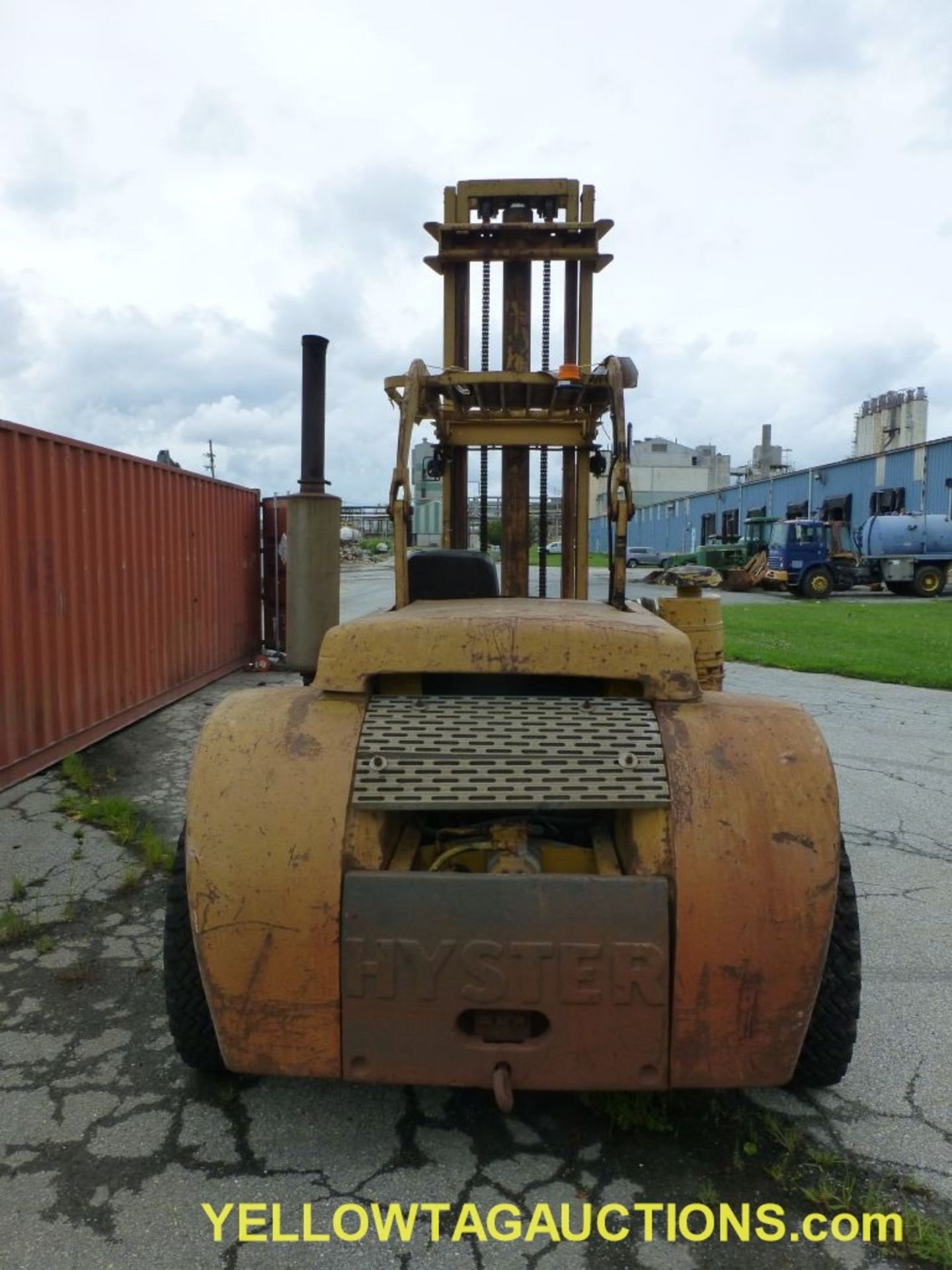 Hyster Diesel Forklift - 48" Fork Length; Mast Height: 156"; Max Capacity: 15,000 lbs - Image 4 of 22