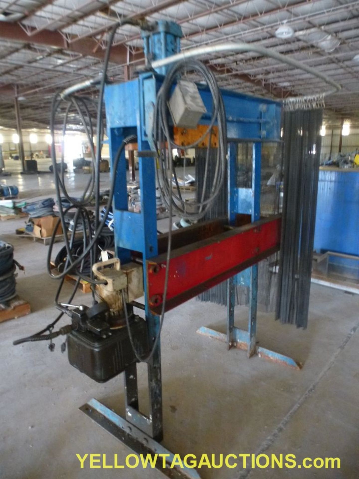 Electric Hydraulic A-Frame Press - Image 3 of 5